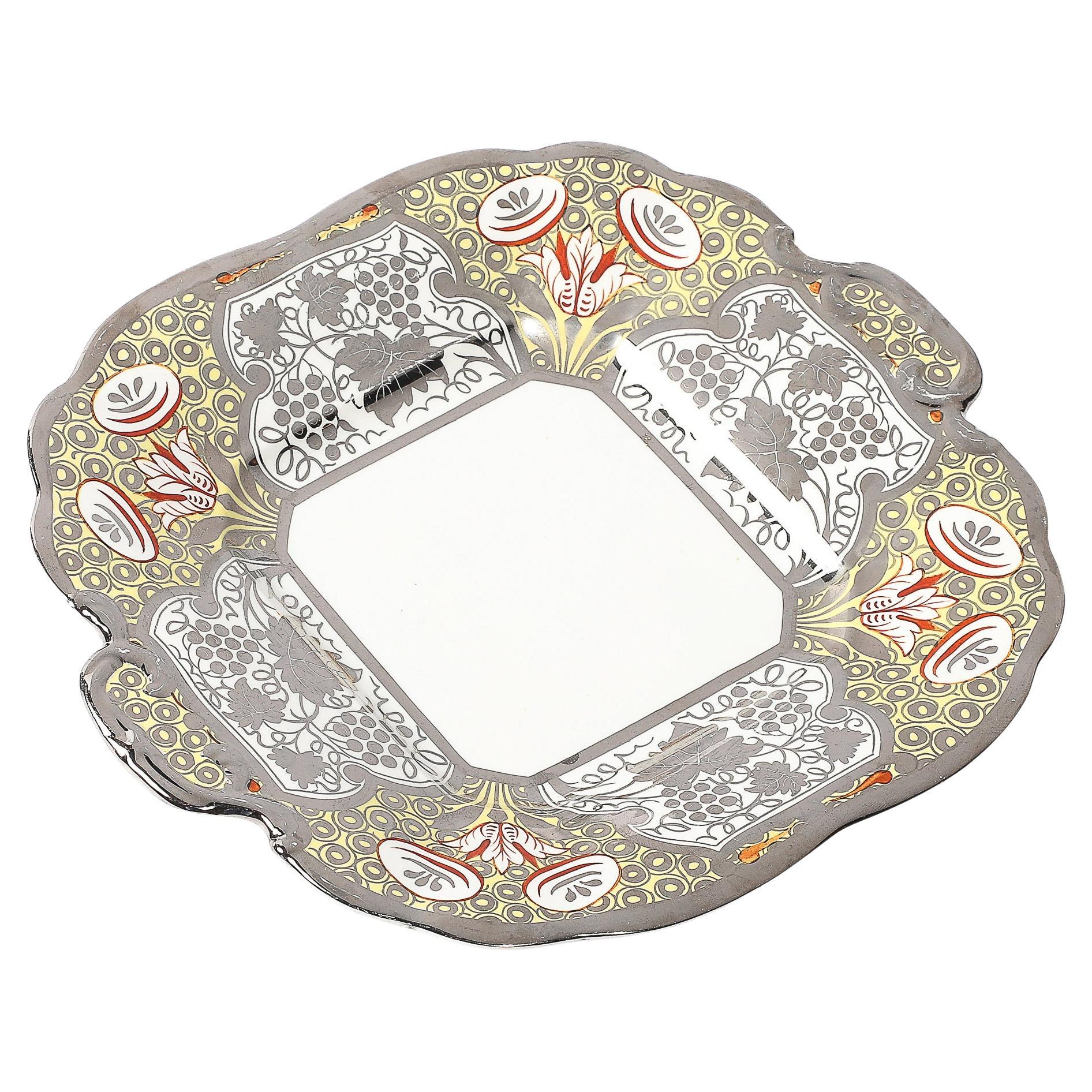 Art Deco Wedgewood Porzellan Blumen und Weinreben Weißgold Overlay Silber Schale im Angebot