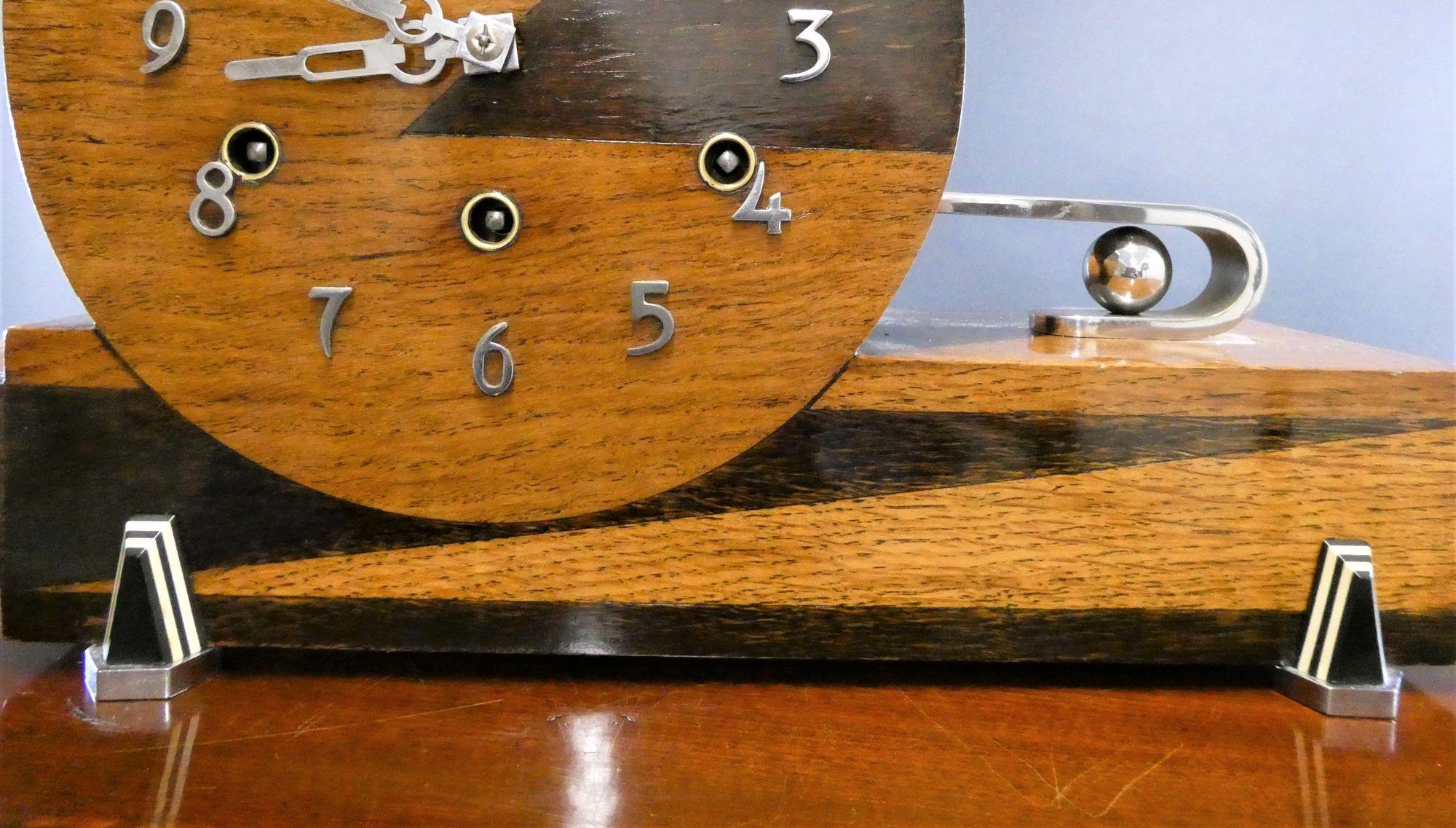 Pendule de cheminée Art Déco Westminster à carillons par Perivale en vente 3