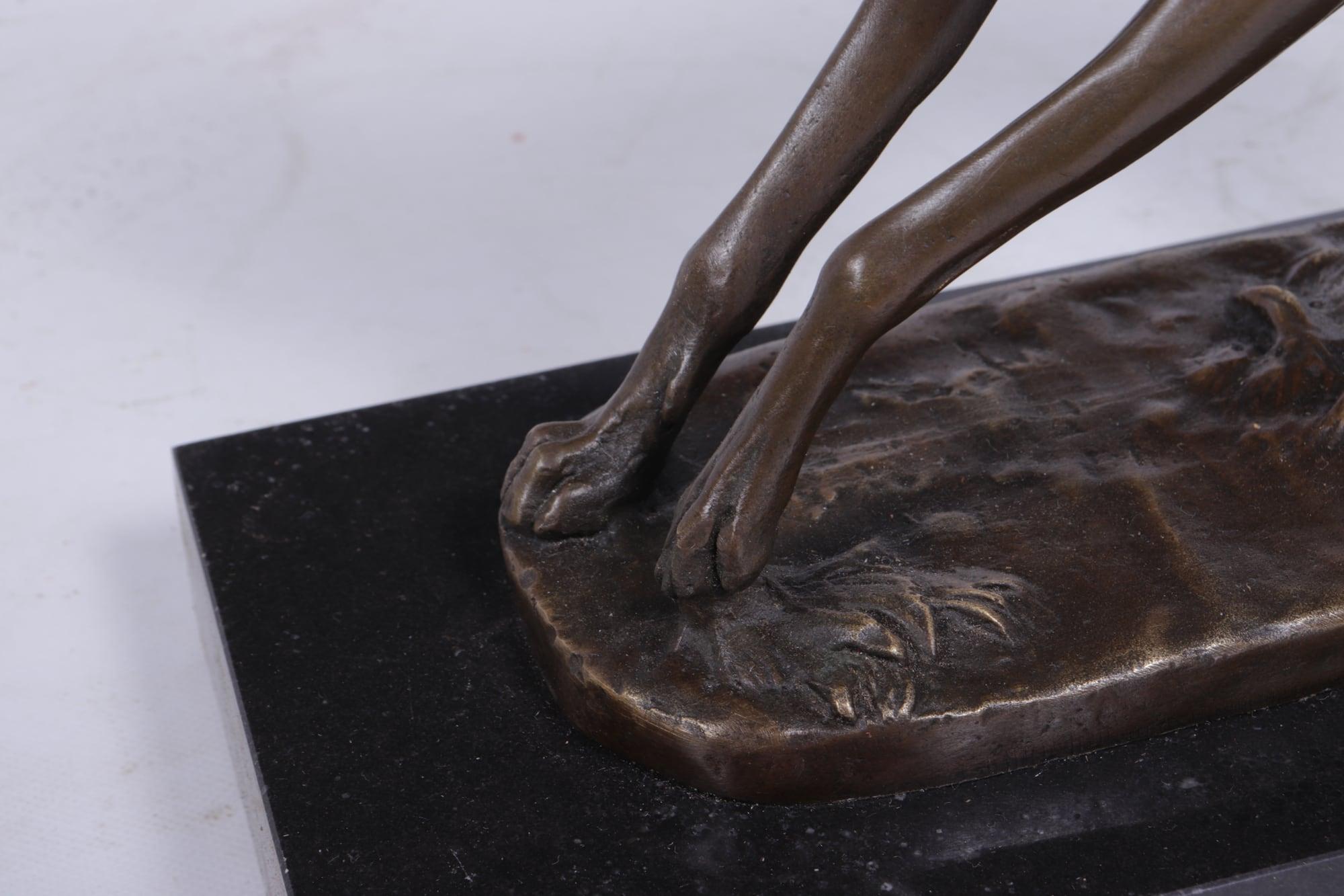Art-déco-Whippet-Skulptur aus Bronze von Bayre im Angebot 4
