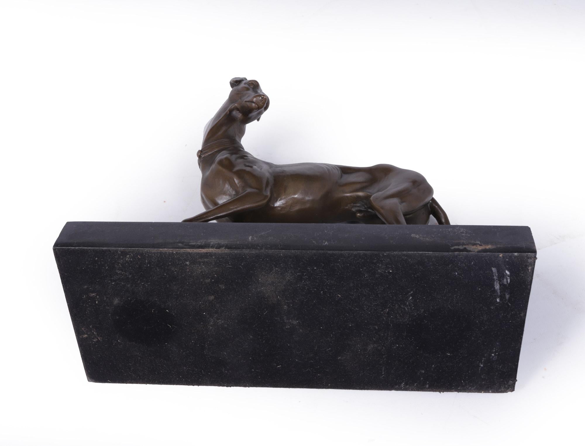 Art-déco-Whippet-Skulptur aus Bronze von Bayre im Angebot 6