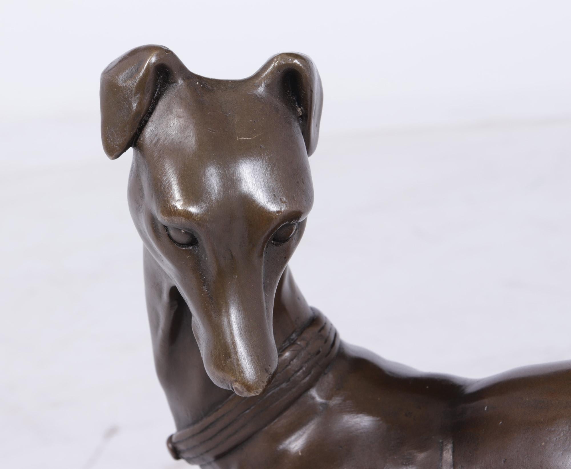 Art-déco-Whippet-Skulptur aus Bronze von Bayre im Angebot 2