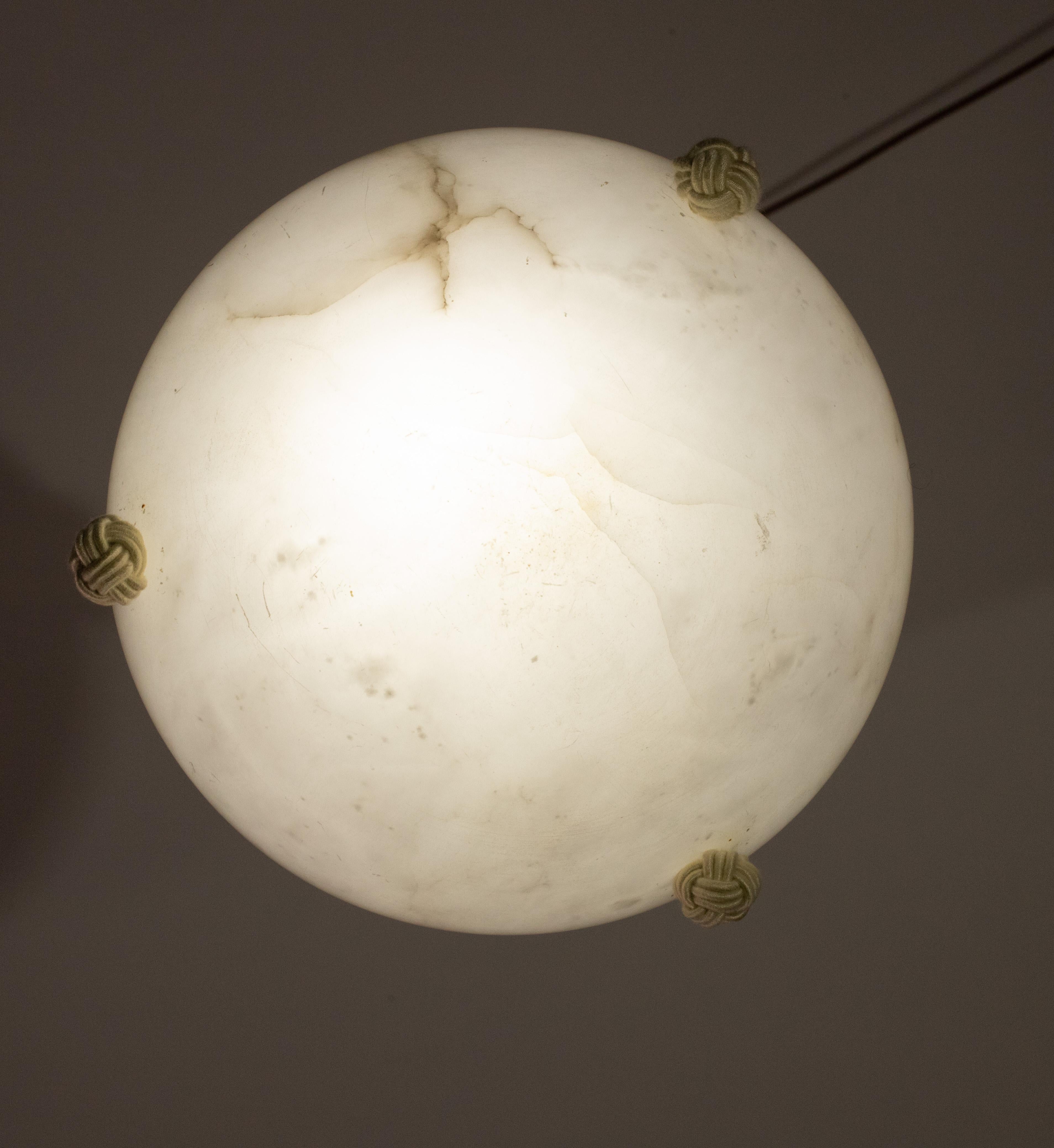 European Art Decò White Alabaster Chandelier, 1950 For Sale