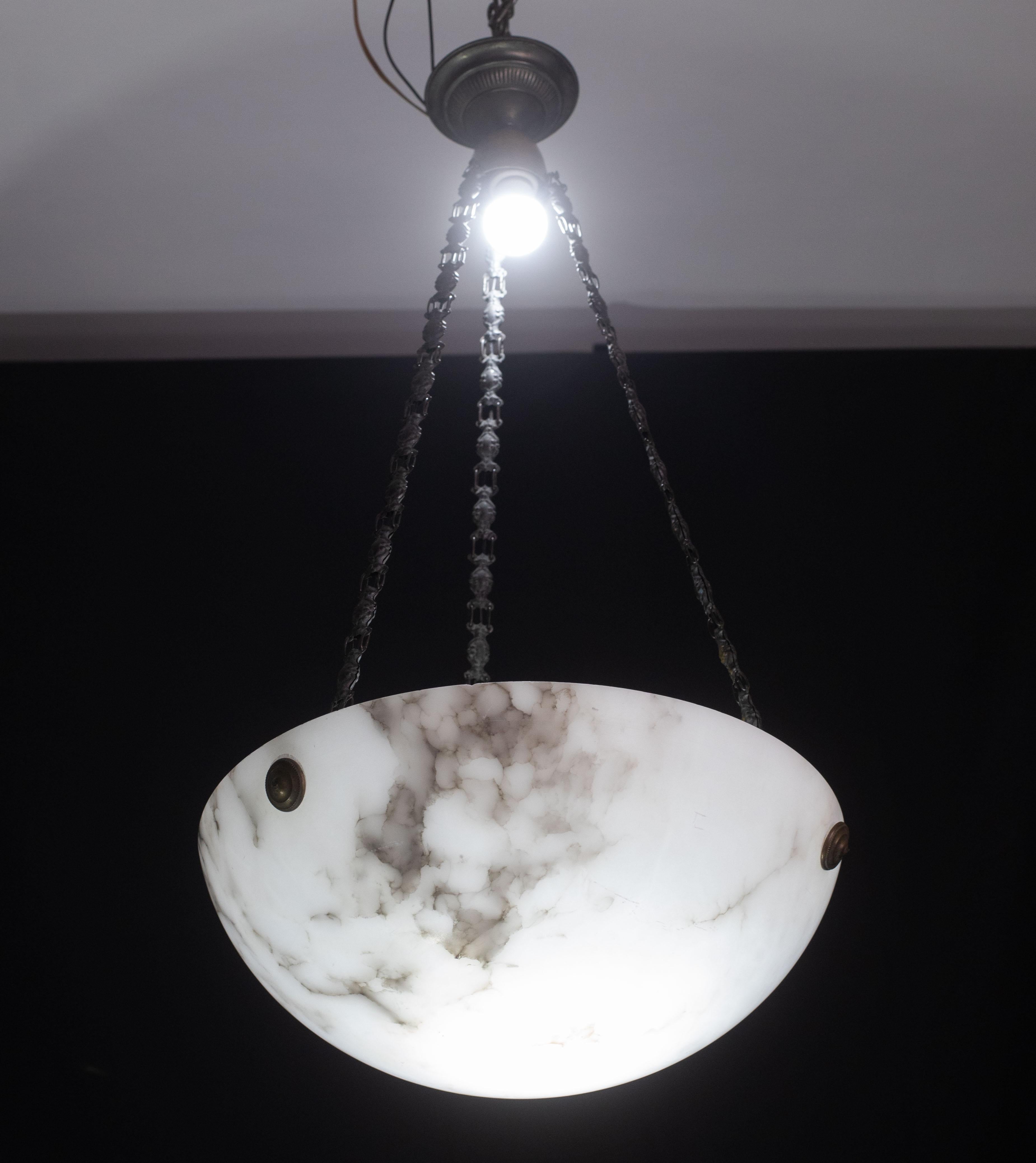 Europeo Lampadario Art Deco White Albaster, anni '1950 in vendita