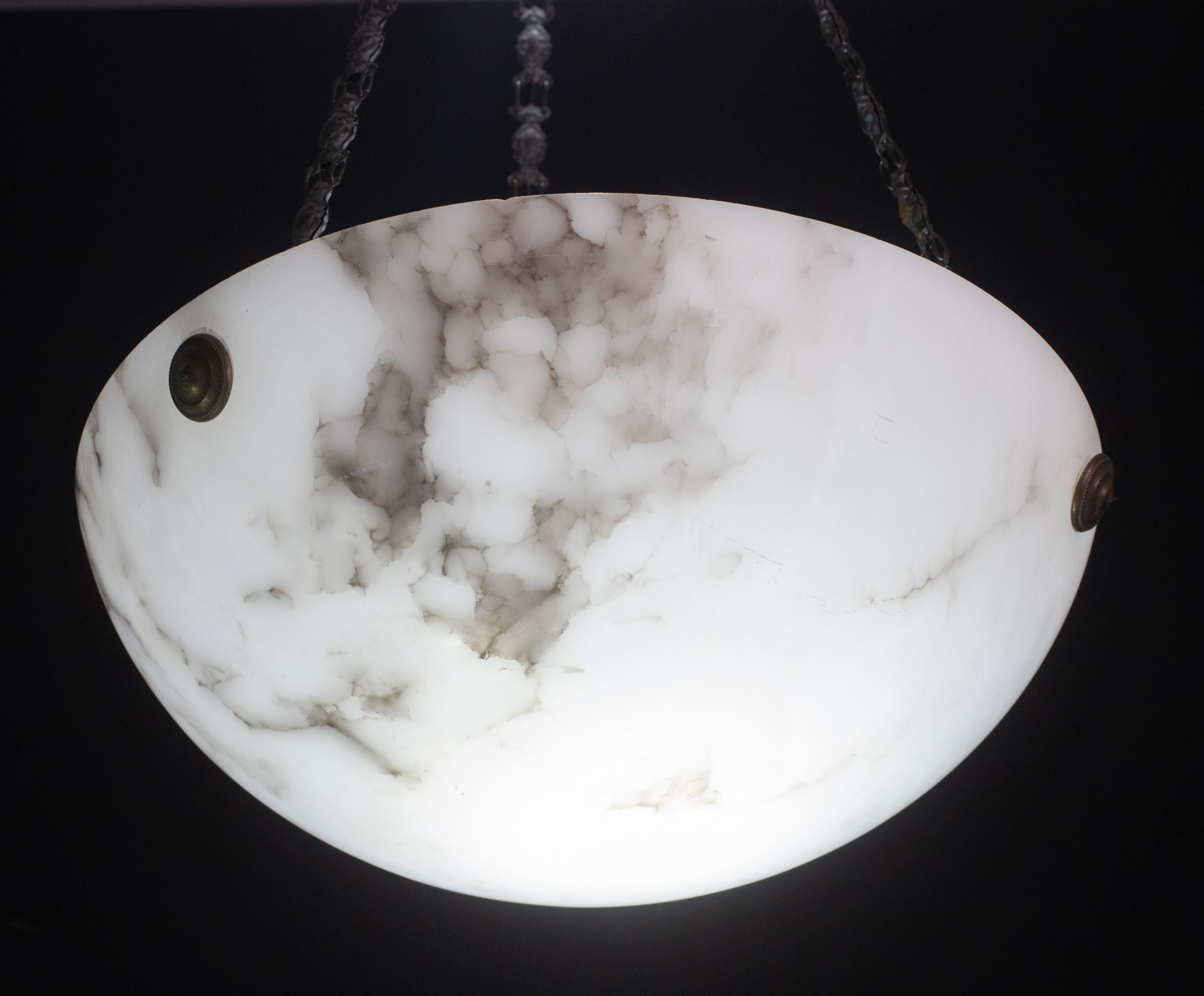 Lampadario Art Deco White Albaster, anni '1950 In condizioni buone in vendita a Roma, IT