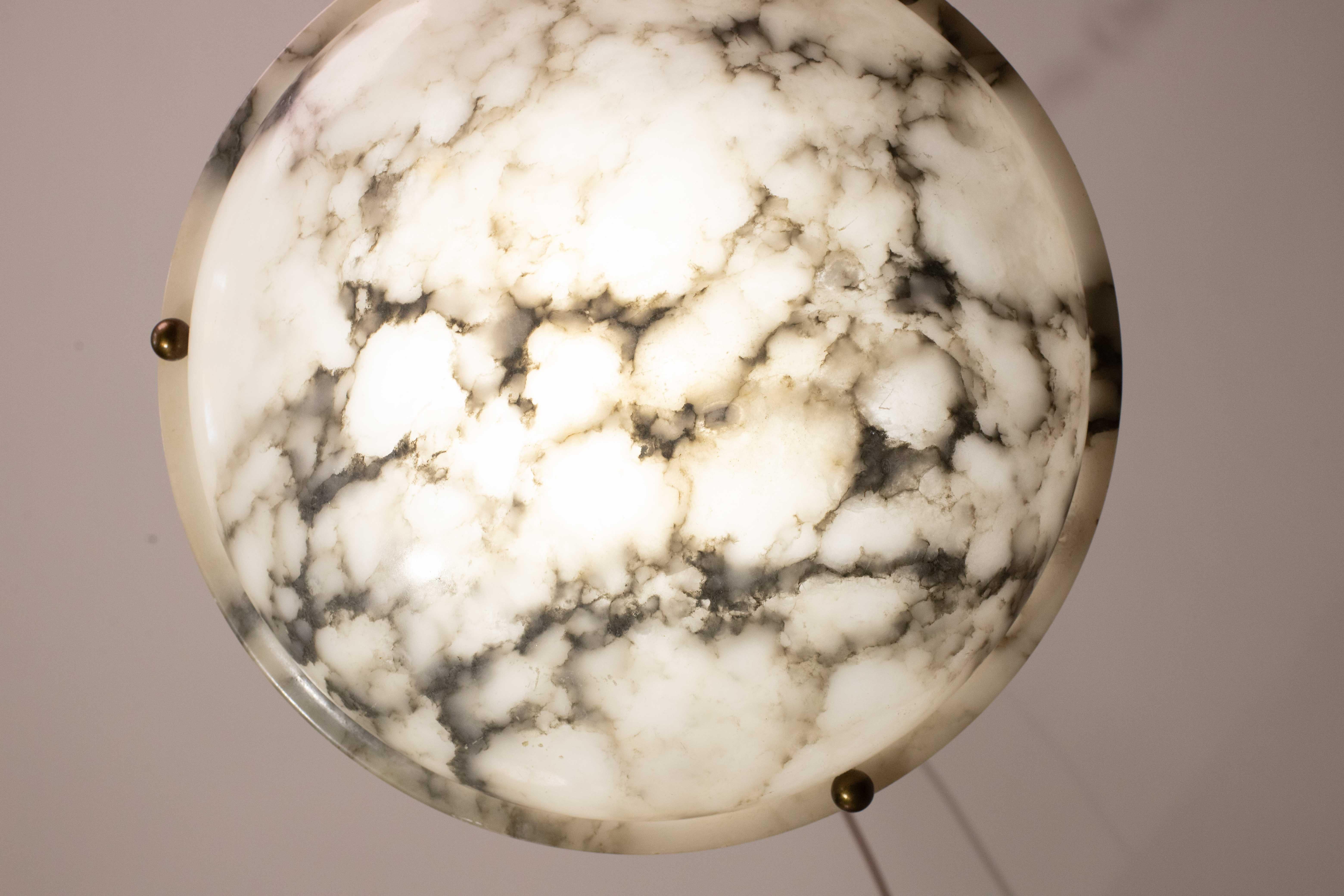 Weißer Alabaster-Kronleuchter im Art déco-Stil, 1950er Jahre (Mitte des 20. Jahrhunderts) im Angebot
