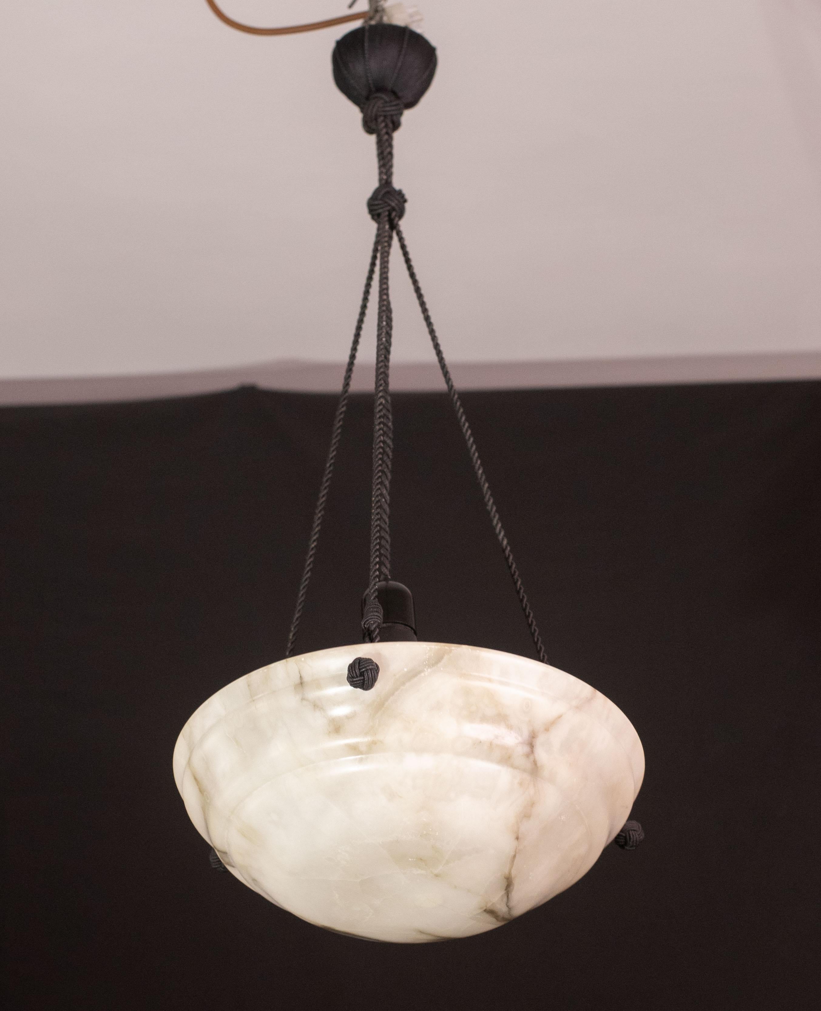 Weißer Alabaster-Kronleuchter im Art déco-Stil, 1950er Jahre im Angebot 4