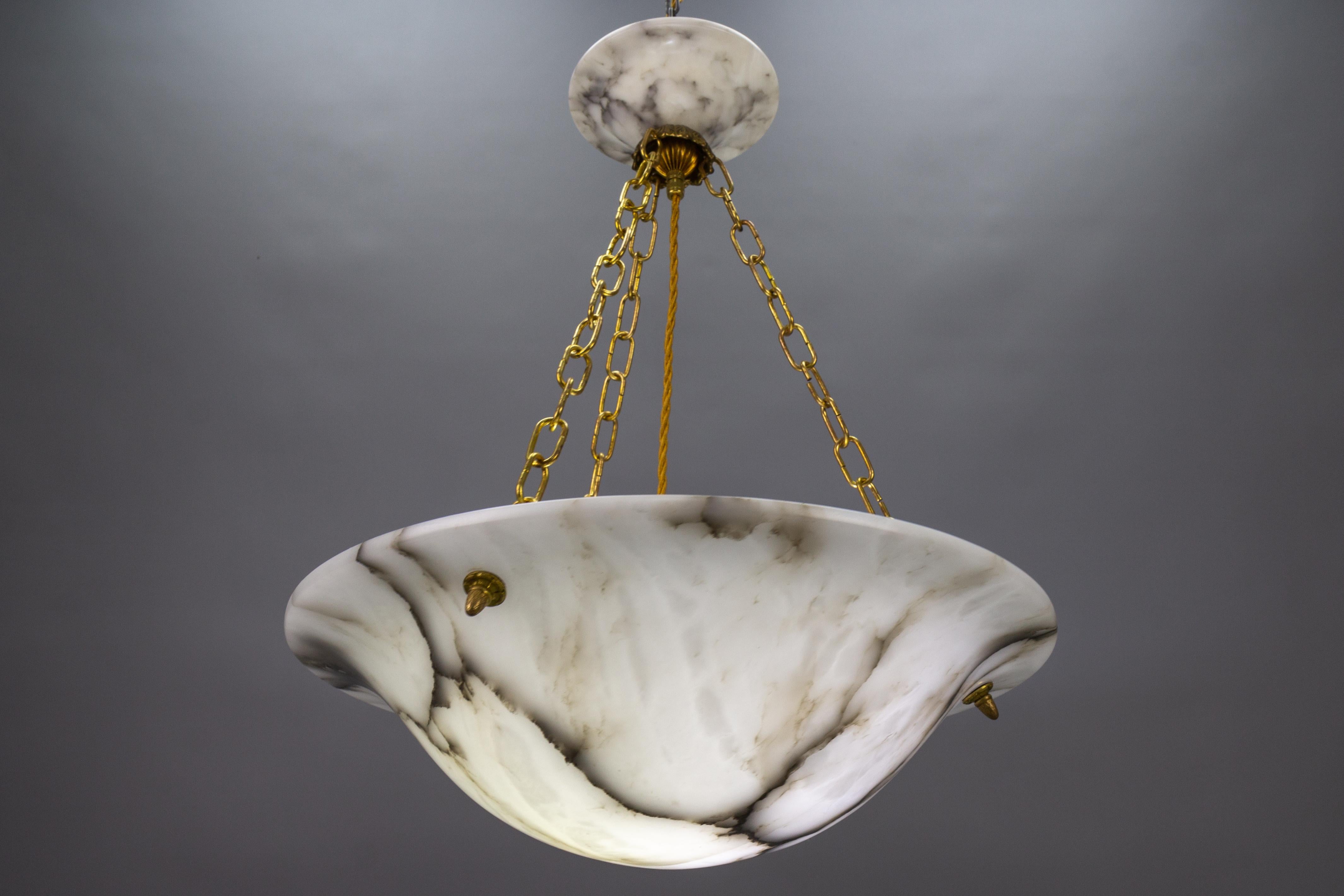 Art Deco White and Black Veined Alabaster and Brass Pendant Light, ca 1920 For Sale 7