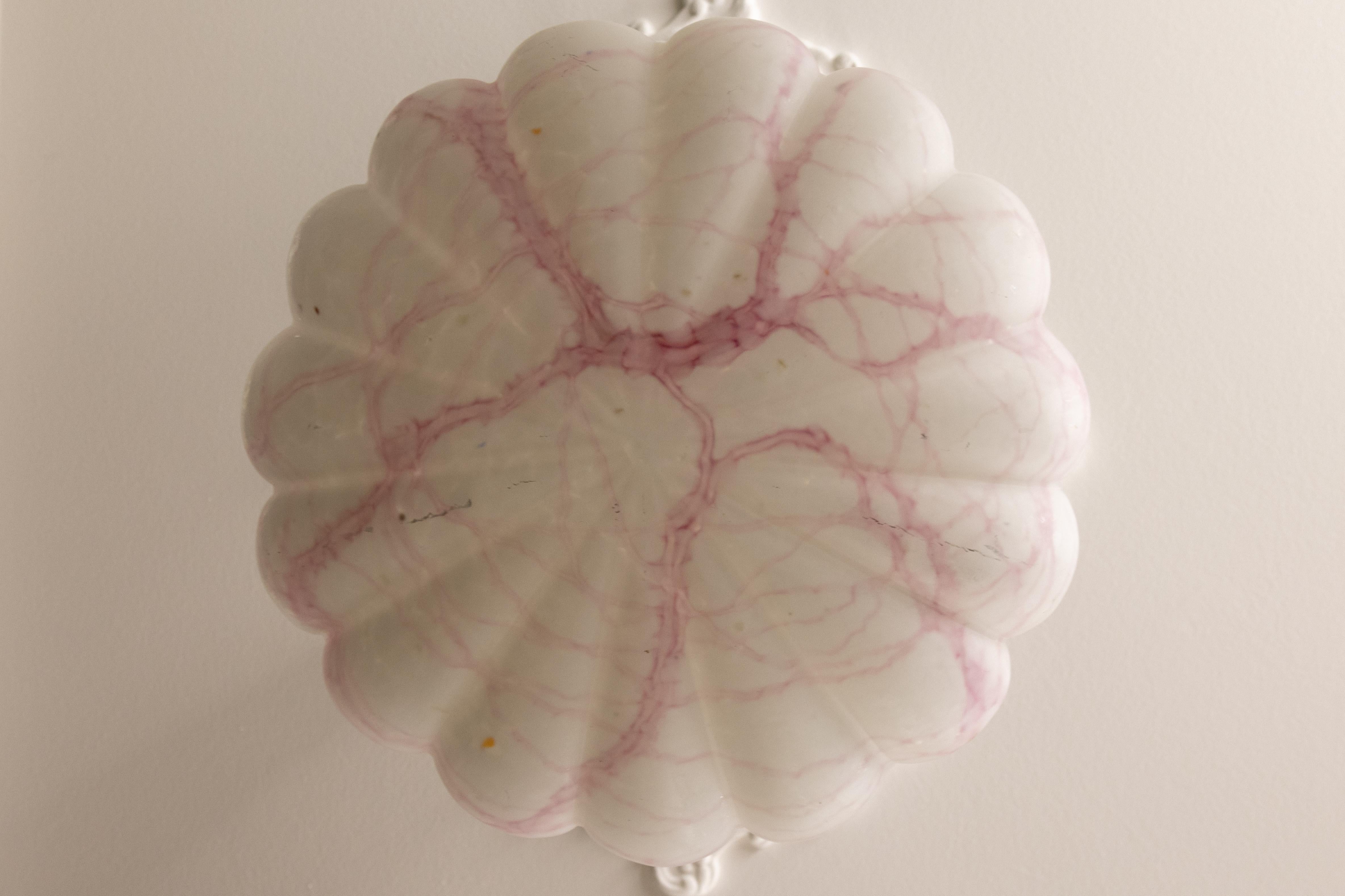 Art Deco White and Pink Marbled Glass and Brass Pendant Light, 1930s For Sale 1