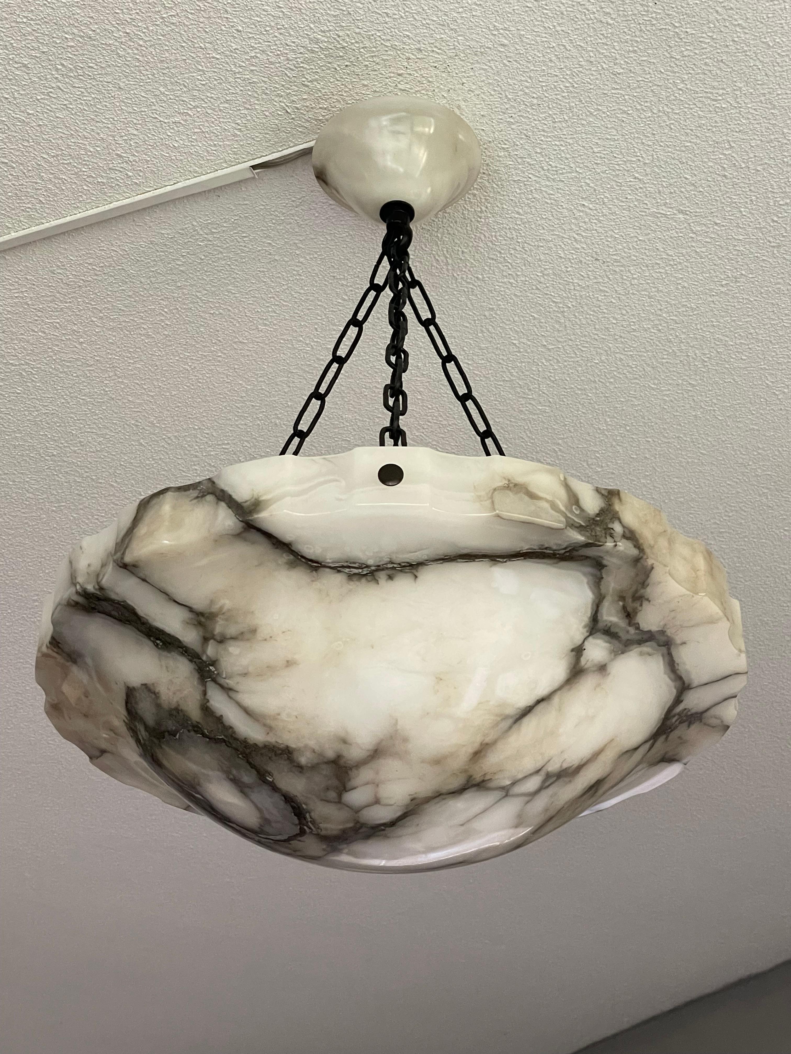 Art Deco White and Superb Black Veins Alabaster Pendant with Mint Shade & Canopy 10