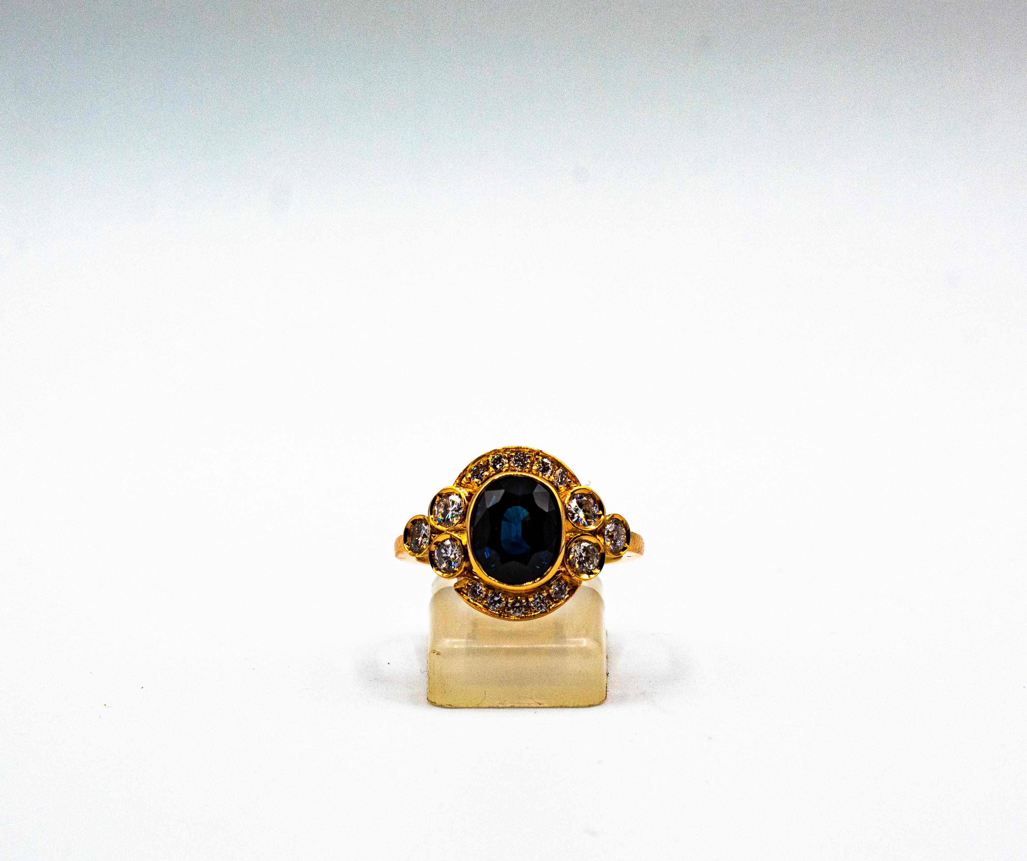 Anello da cocktail in oro giallo Art Deco con diamante bianco taglio brillante e zaffiro blu in vendita 3