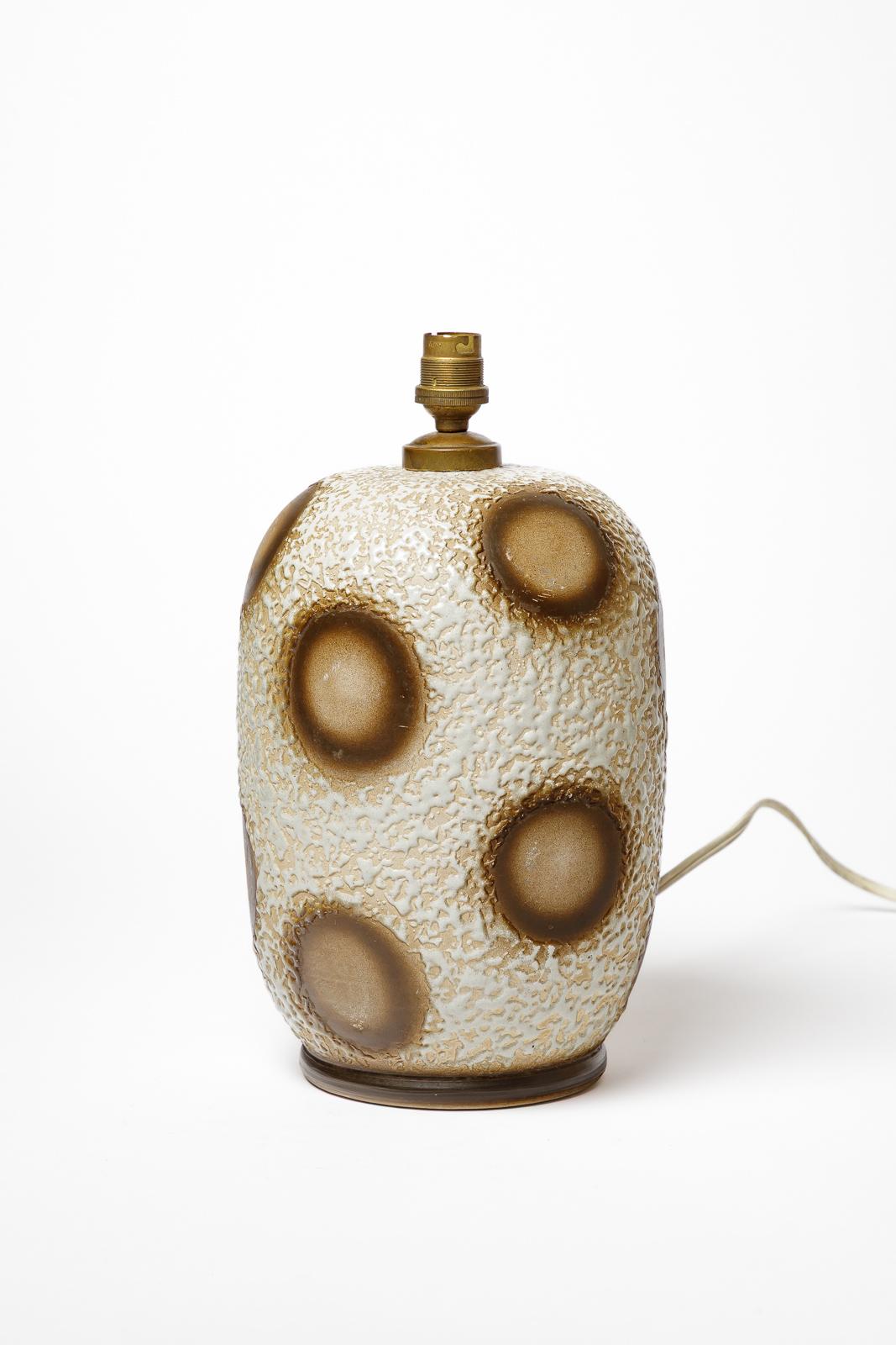 Art Déco Lampada da tavolo Art déco in ceramica bianca, marrone e nera, circa 1940, design francese in vendita