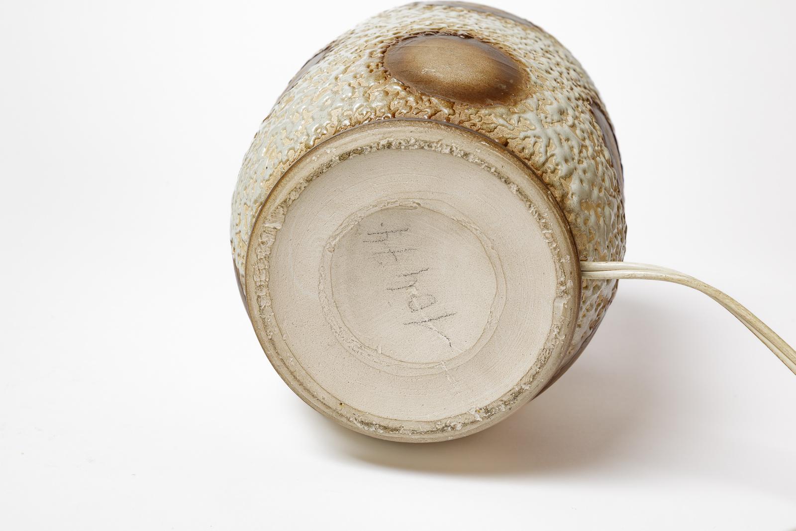 XX secolo Lampada da tavolo Art déco in ceramica bianca, marrone e nera, circa 1940, design francese in vendita