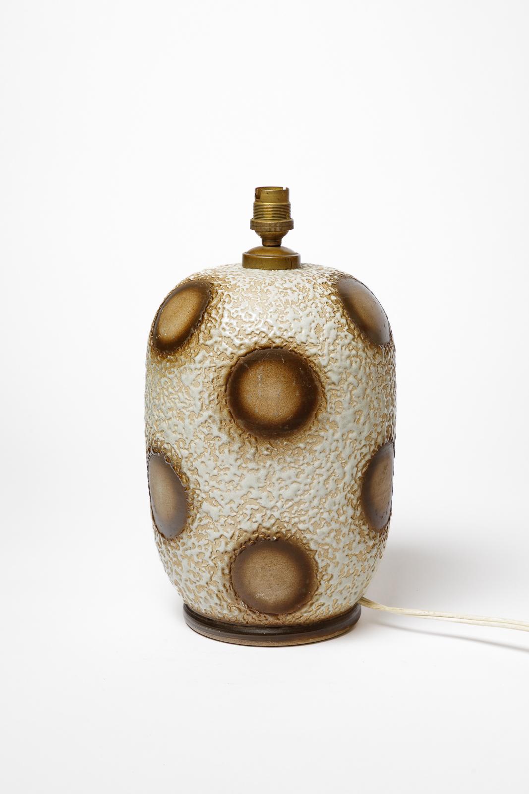 Ceramica Lampada da tavolo Art déco in ceramica bianca, marrone e nera, circa 1940, design francese in vendita