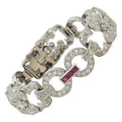 Art Deco White Diamond Bracelet in 18K White Gold and Platinum