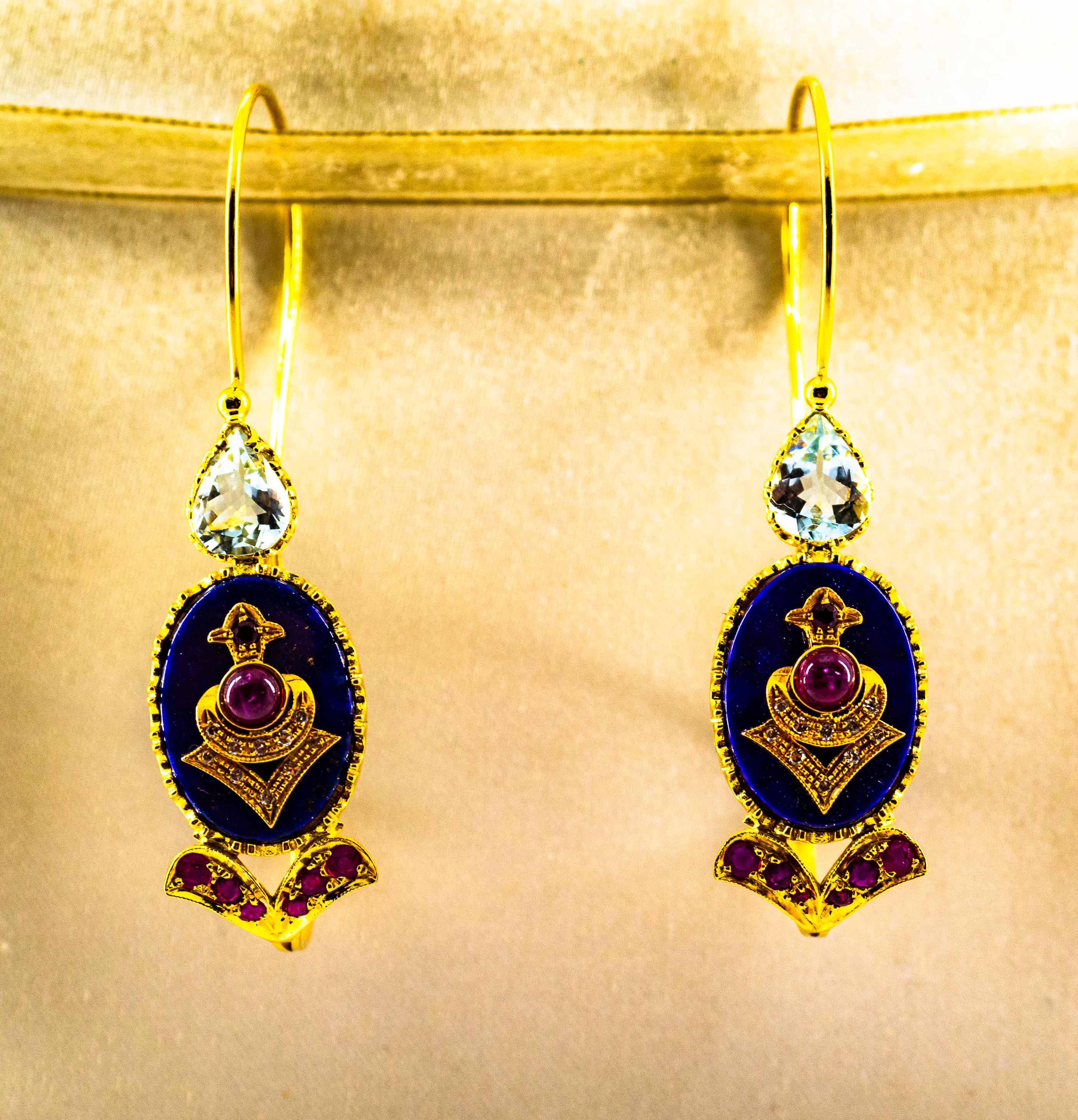 Taille brillant Boucles d'oreilles en goutte de style Art déco en or jaune, diamant, rubis, lapis-lazuli, aigue-marine et diamant en vente