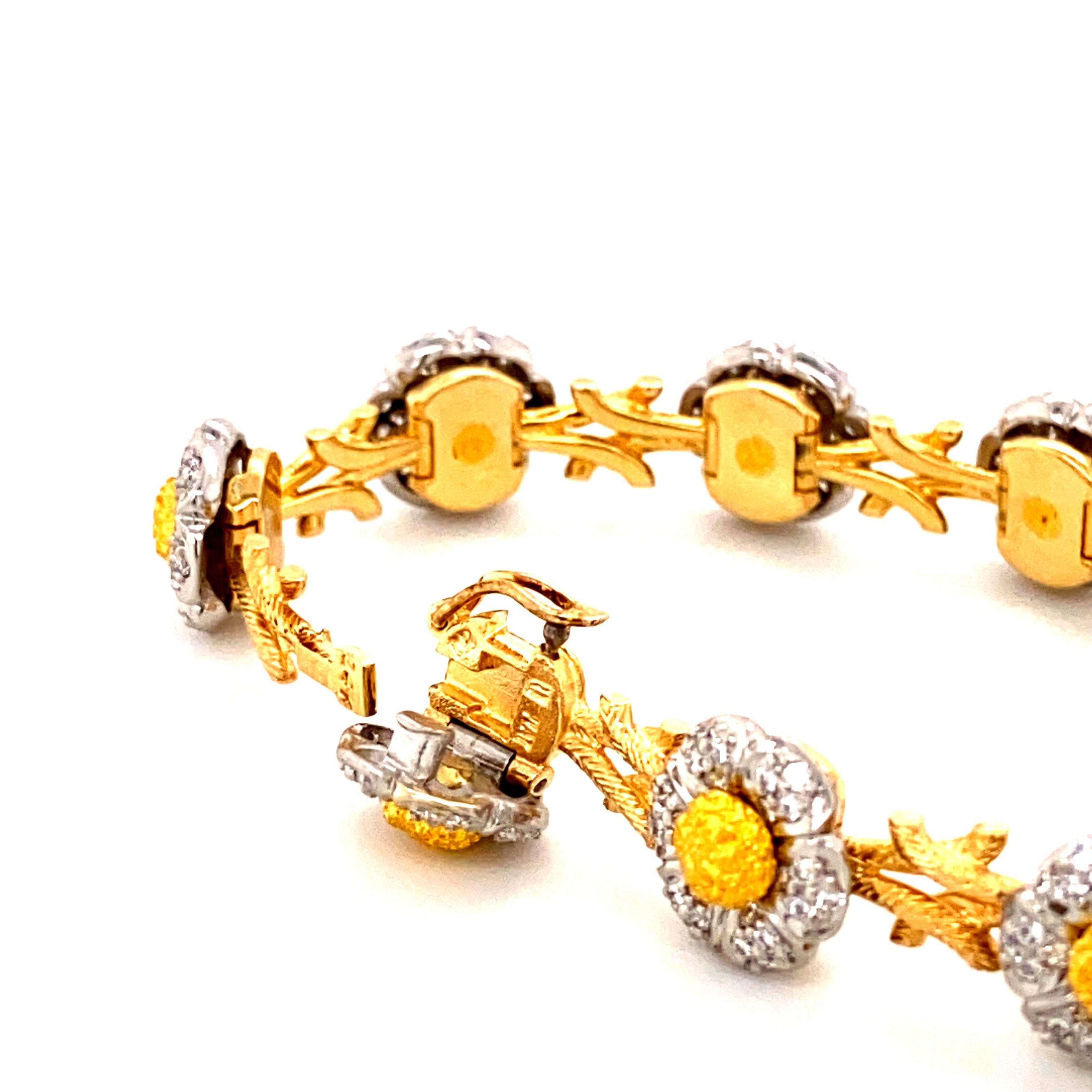 Art Deco Style White Diamond, Yellow and White Gold Bracelet In New Condition For Sale In Hong Kong, HK