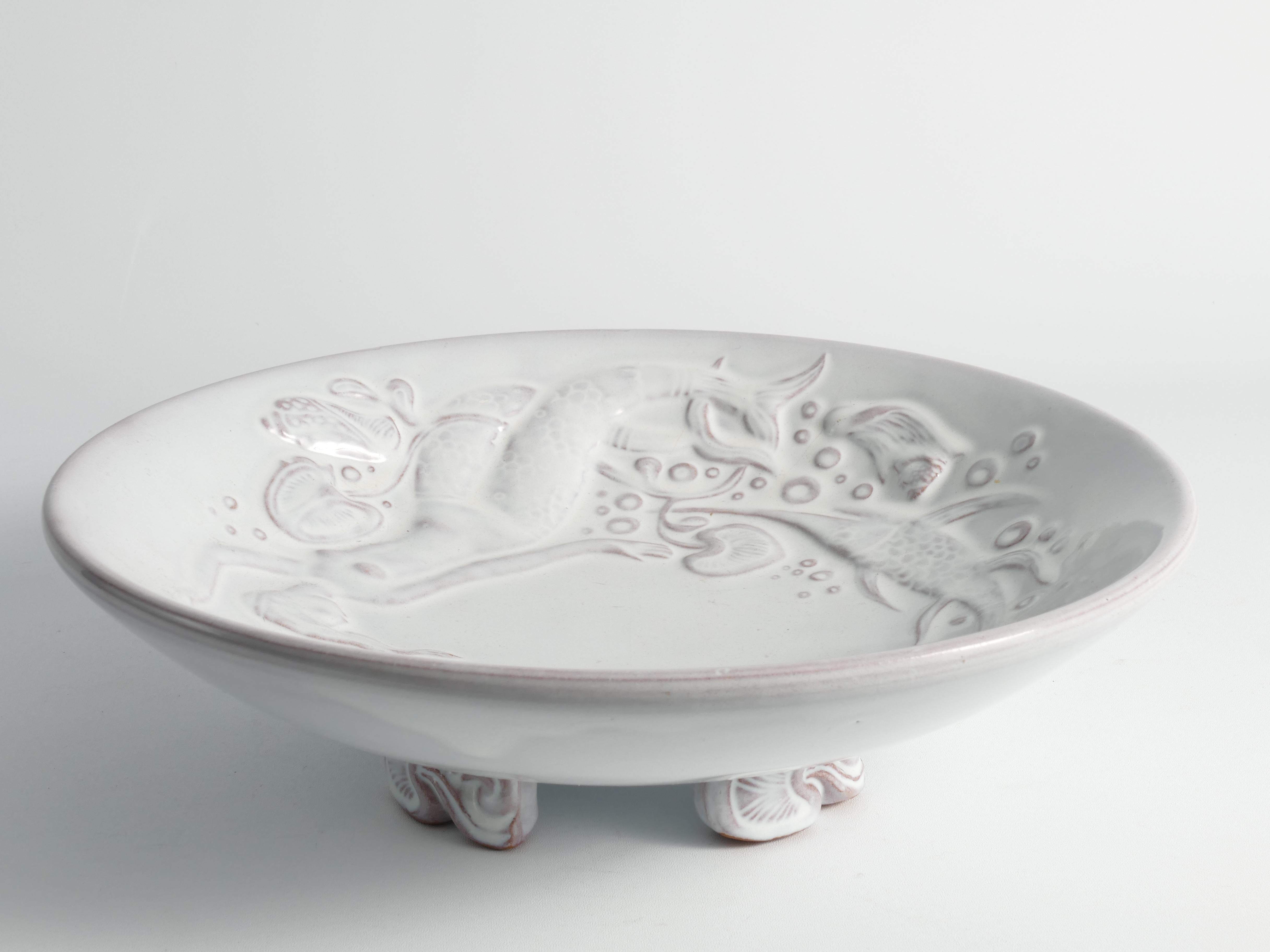 Weiße Art-Déco-Schale mit Meerjungfrauenmotiv aus Steingut „300“ von Mari Simmulson für Upsala-Ekeby im Angebot 9