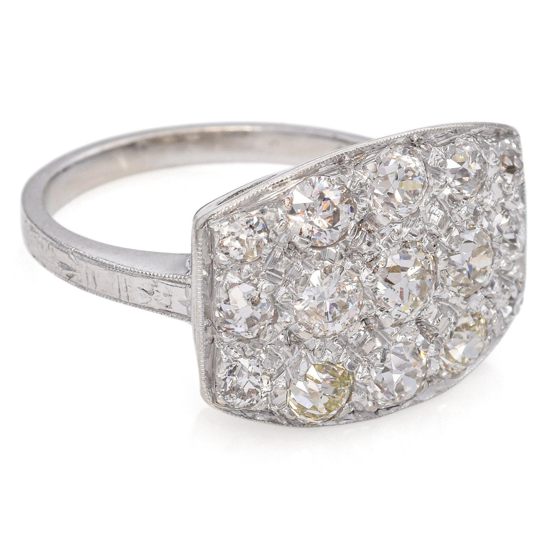 Bague en or blanc Art déco 1.30tcw Old Euro Diamond Cluster Ring en vente 1