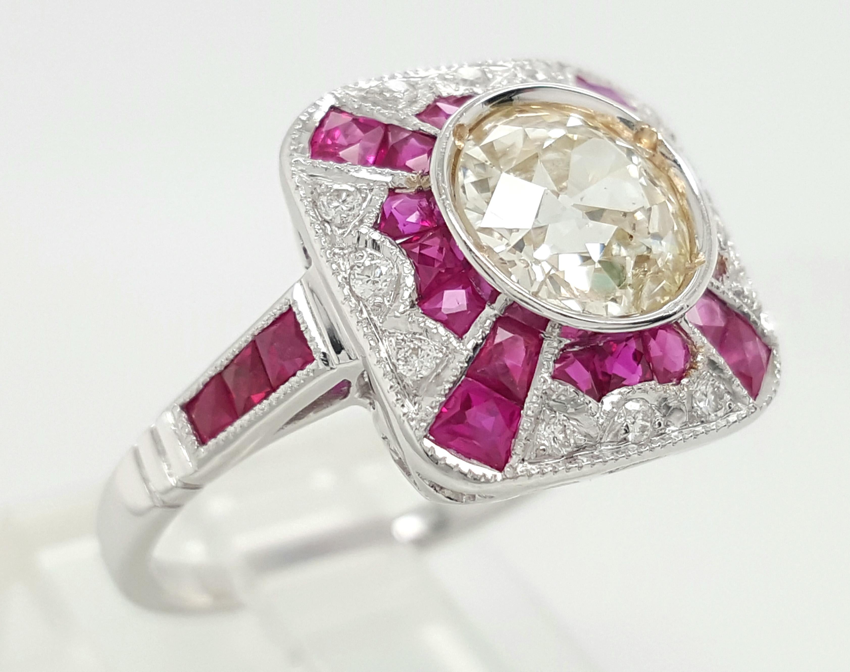 Anillo Halo de Rubí con Diamantes de Corte Europeo Antiguo de 1,5 Quilates en Oro Blanco Inspirado en el Art Decó Corte europeo antiguo en venta