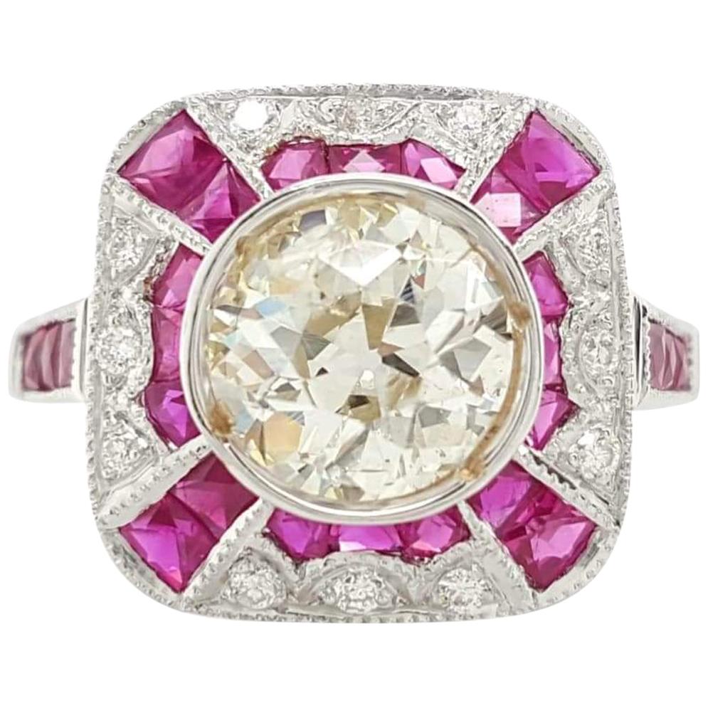 Anillo Halo de Rubí con Diamantes de Corte Europeo Antiguo de 1,5 Quilates en Oro Blanco Inspirado en el Art Decó en venta