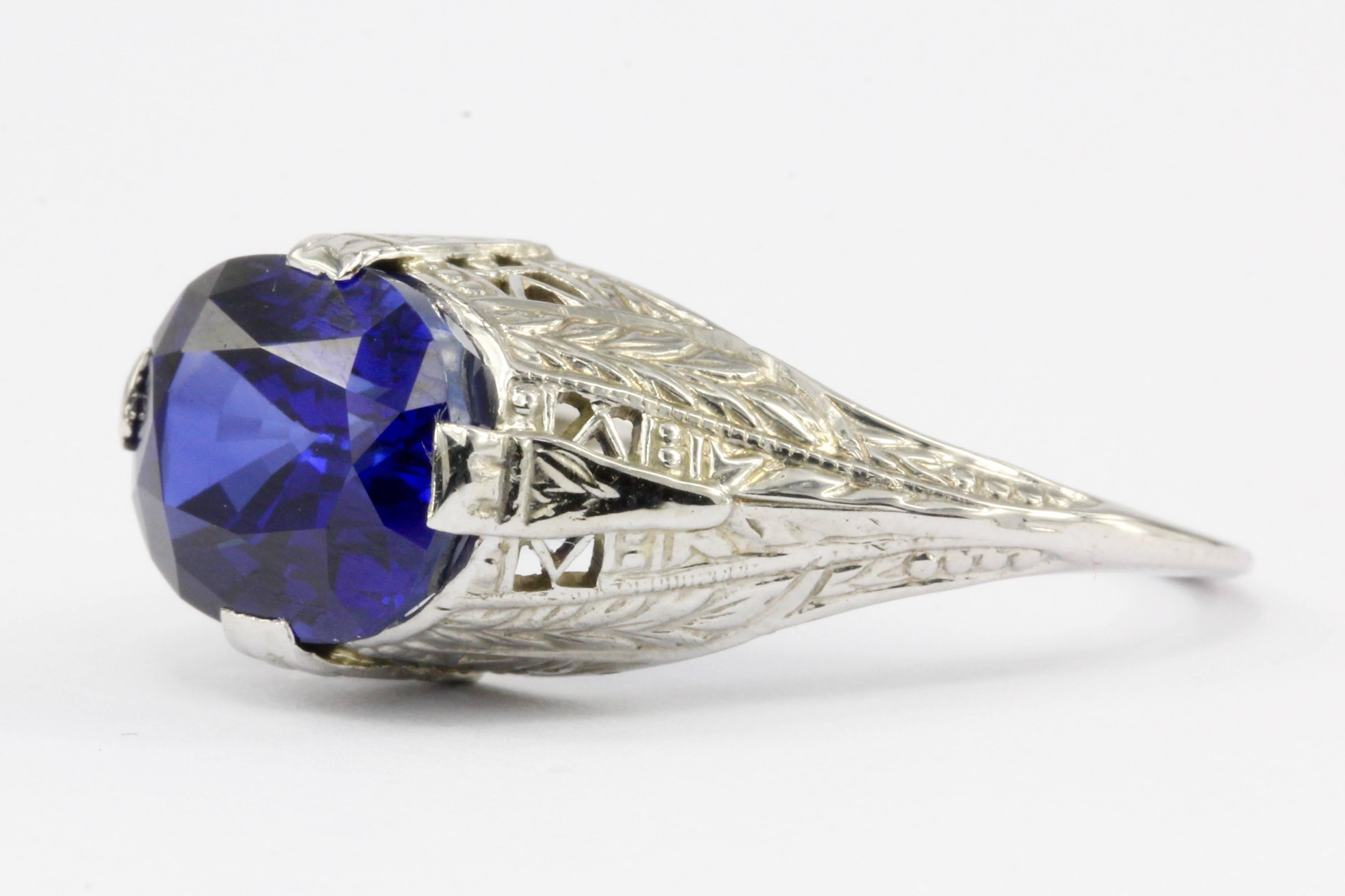 Art Deco White Gold 4.09 Carat Natural Gia Royal Blue Sapphire Ring In Excellent Condition In Cape May, NJ