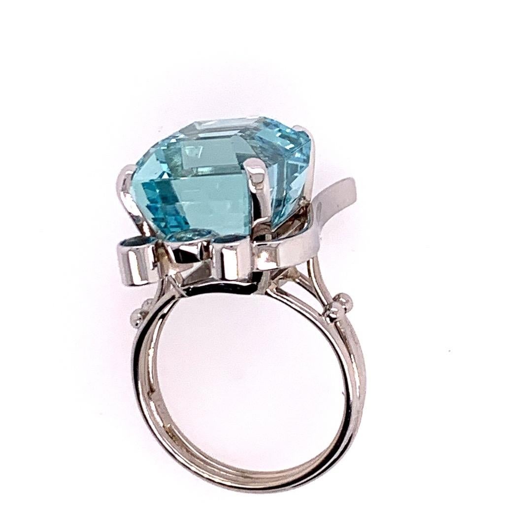 Emerald Cut Art Deco Style White Gold 15 Carat Natural Aquamarine Cocktail Engagement Ring