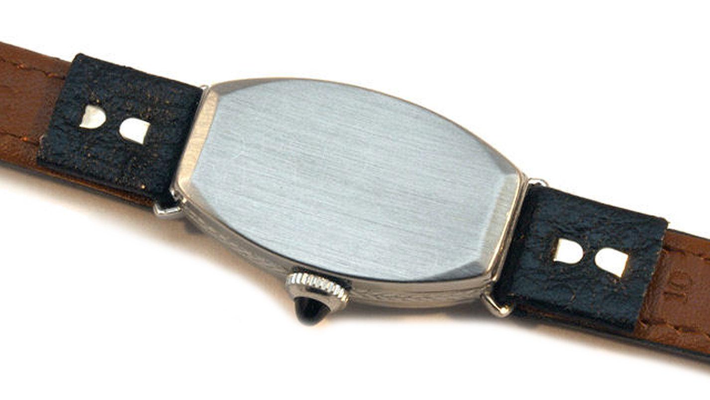  Montre pour femme Art déco en or blanc par Bulova, révisée  c1930 Unisexe 