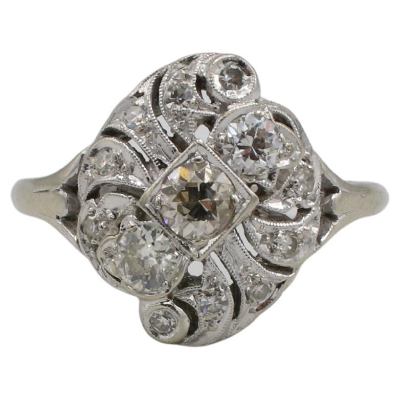 Anello da cocktail con diamante vecchio taglio europeo naturale in oro bianco Art Deco