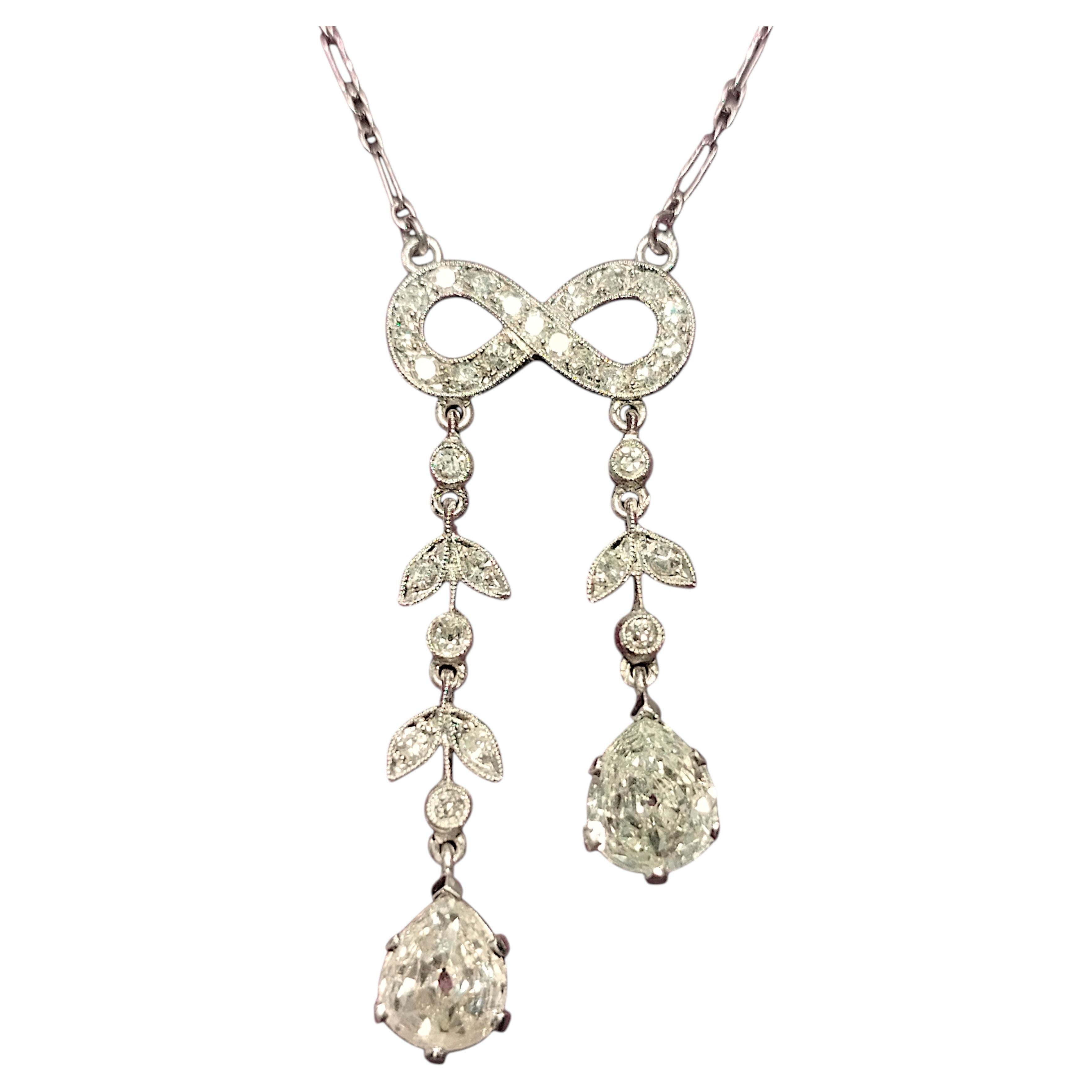 Collana Art Déco in oro bianco con diamanti, stile "négligee"