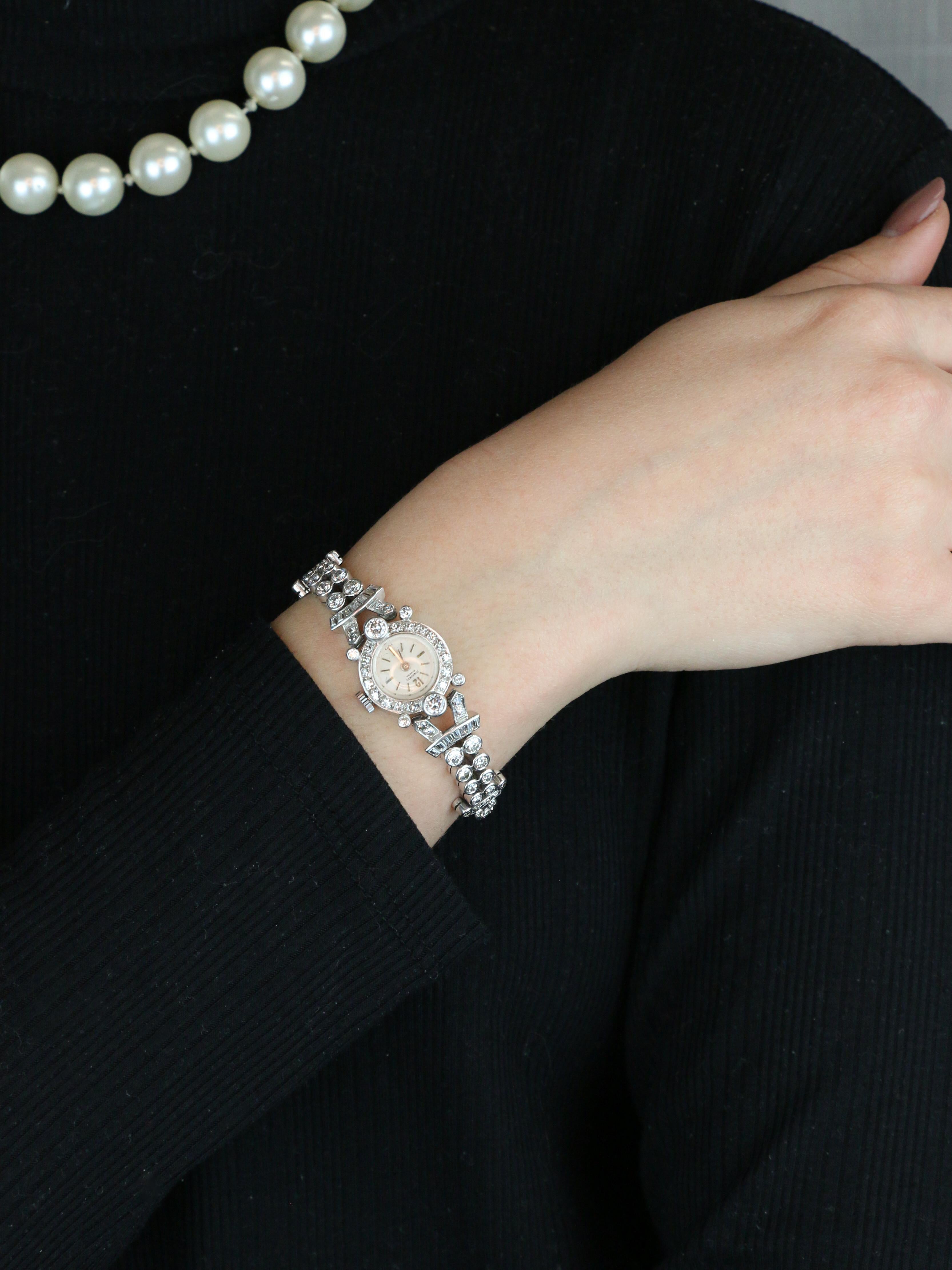 Montre Art déco en or blanc, platine et diamants en vente 9