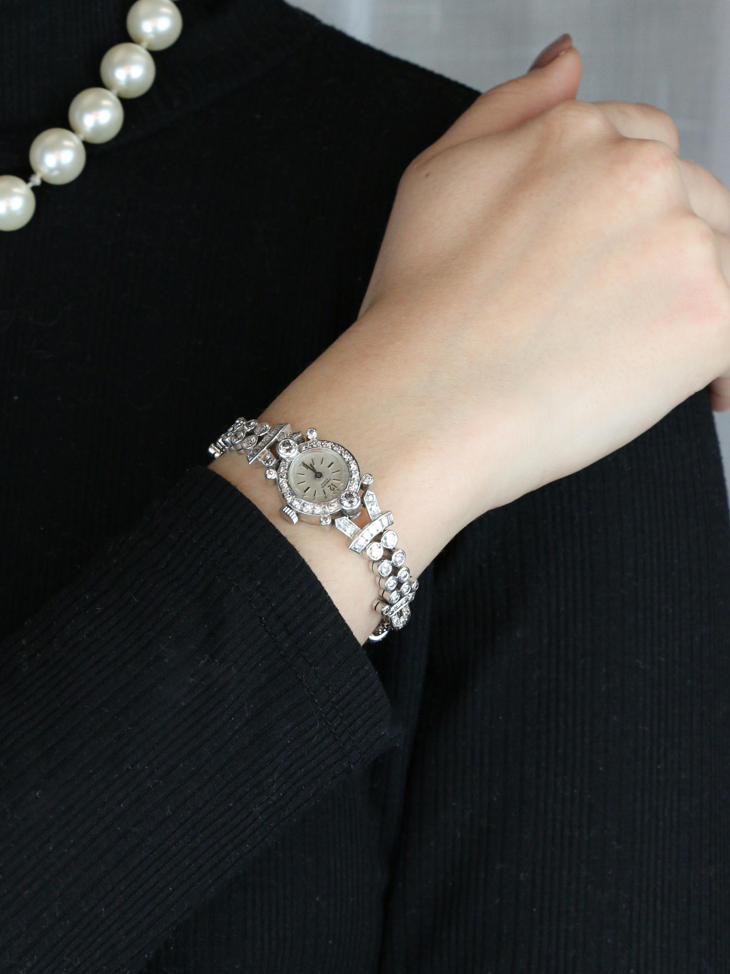 Montre Art déco en or blanc, platine et diamants en vente 11