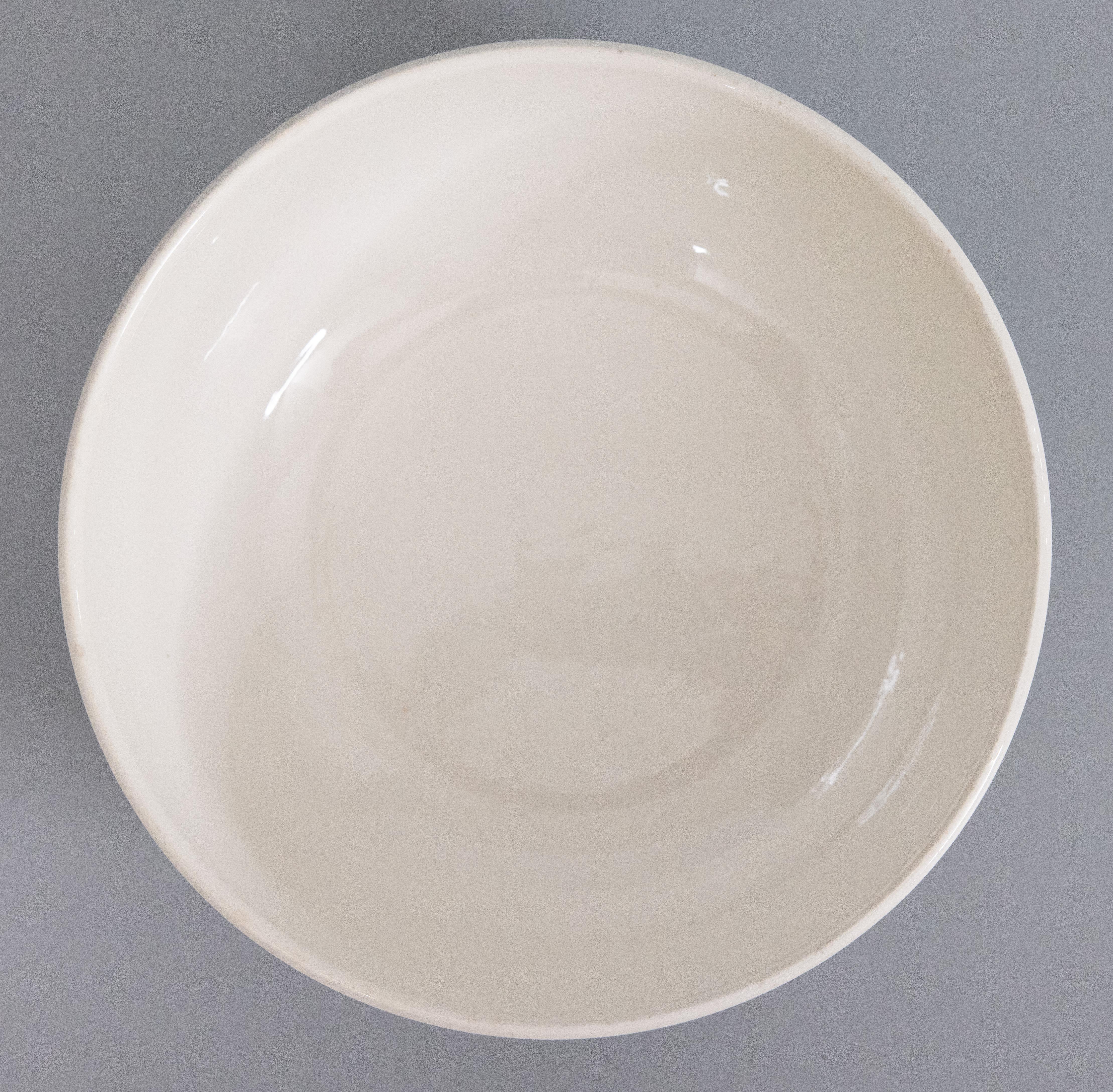 Art Deco White Ironstone Bowl from Boch Frères La Louvière, Belgium, circa 1920 In Good Condition For Sale In Pearland, TX