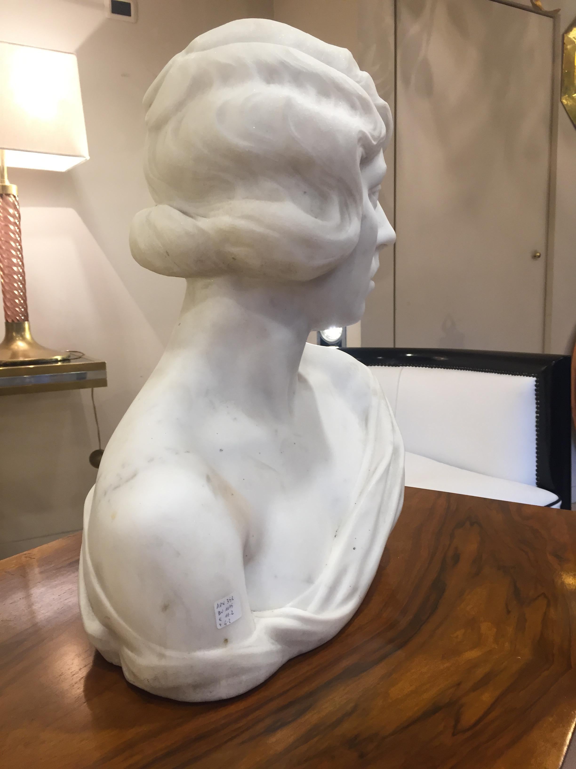 Art Deco white massive marble woman sculpture, signed P. De Soete and dated 1923
Excellent condition, original patina. 
 
Very charming idea for Christmas present.

 