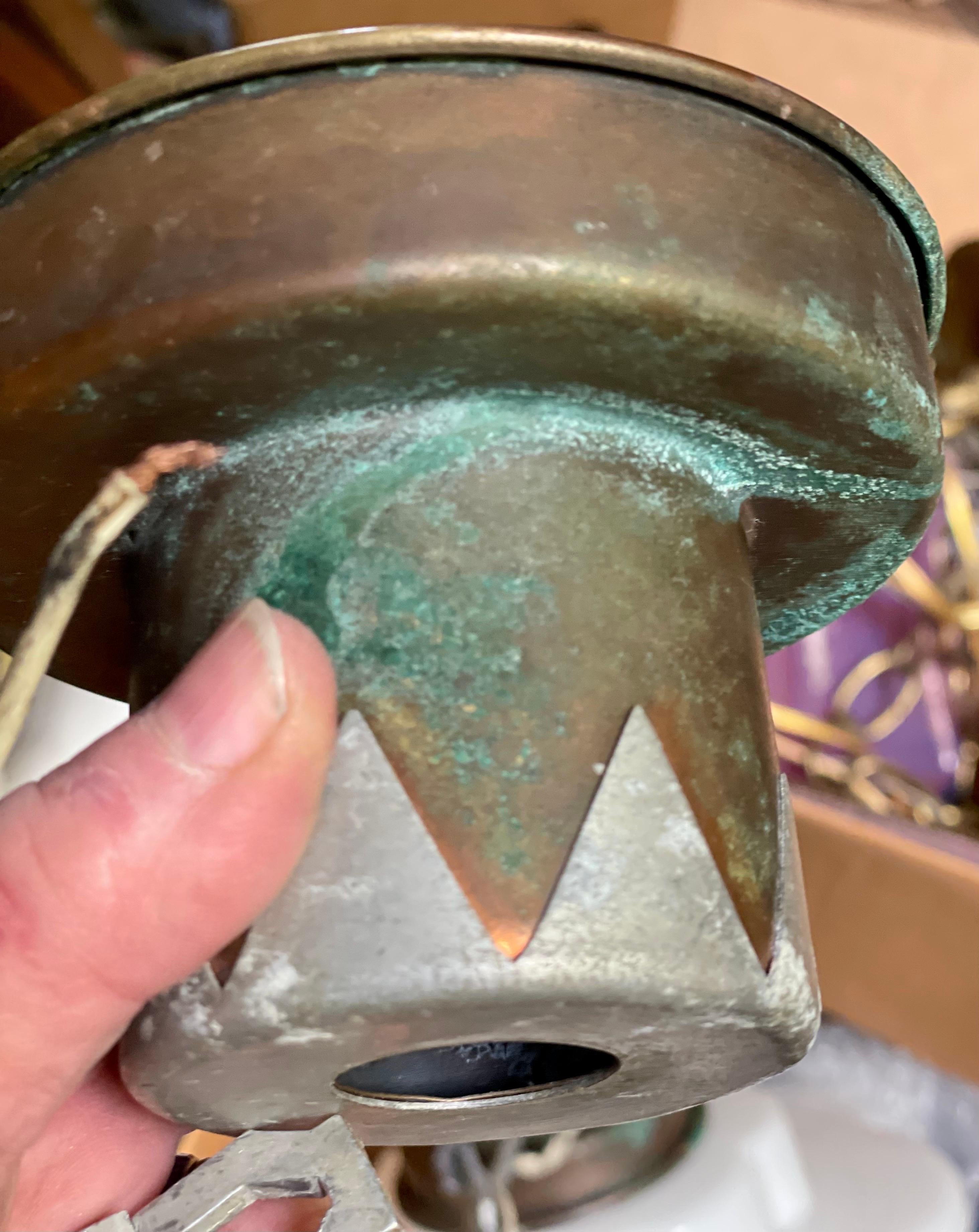 Lights suspendus en forme d'étoile en verre au lait blanc Art Déco en vente 8