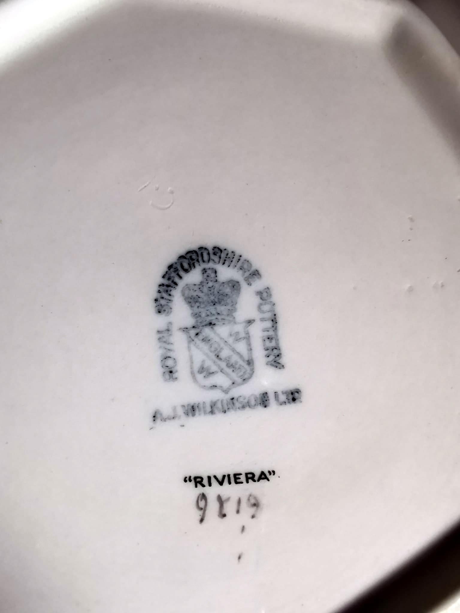 Art Deco Wilkinson Arthur J. Royal Staffordshire Pottery Pair of Tureens For Sale 10