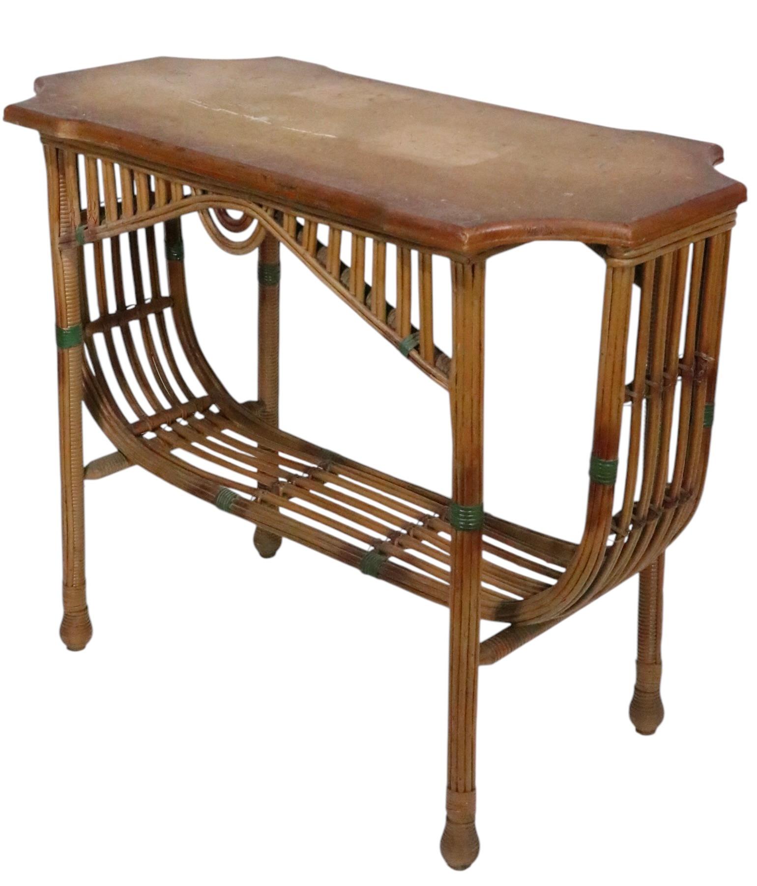 20ième siècle Console crayon en saule Art Déco par The Niagara Reedcraft Co. 1920/30s en vente