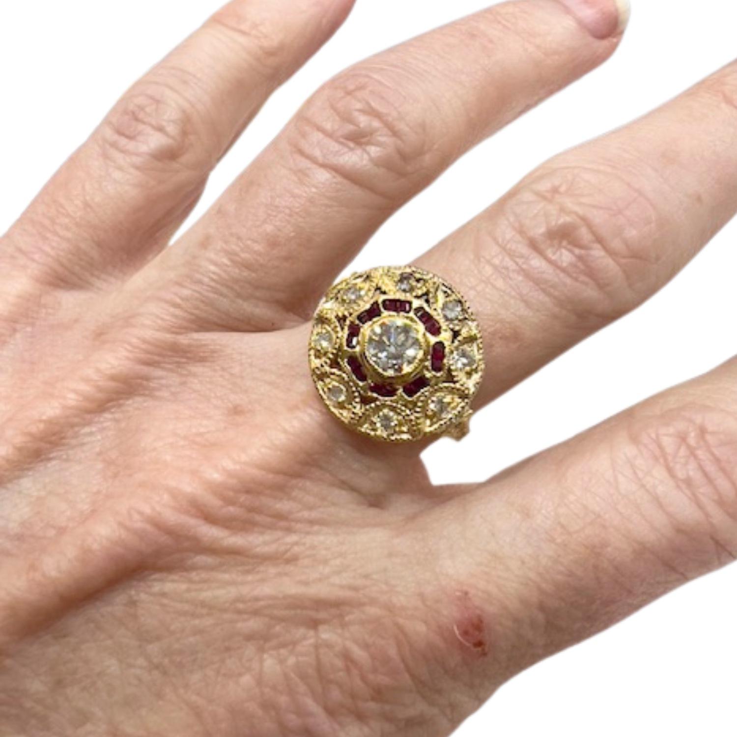 Brilliant Cut Art Deco with Diamonds and Rubies 18k Gold Ring For Sale