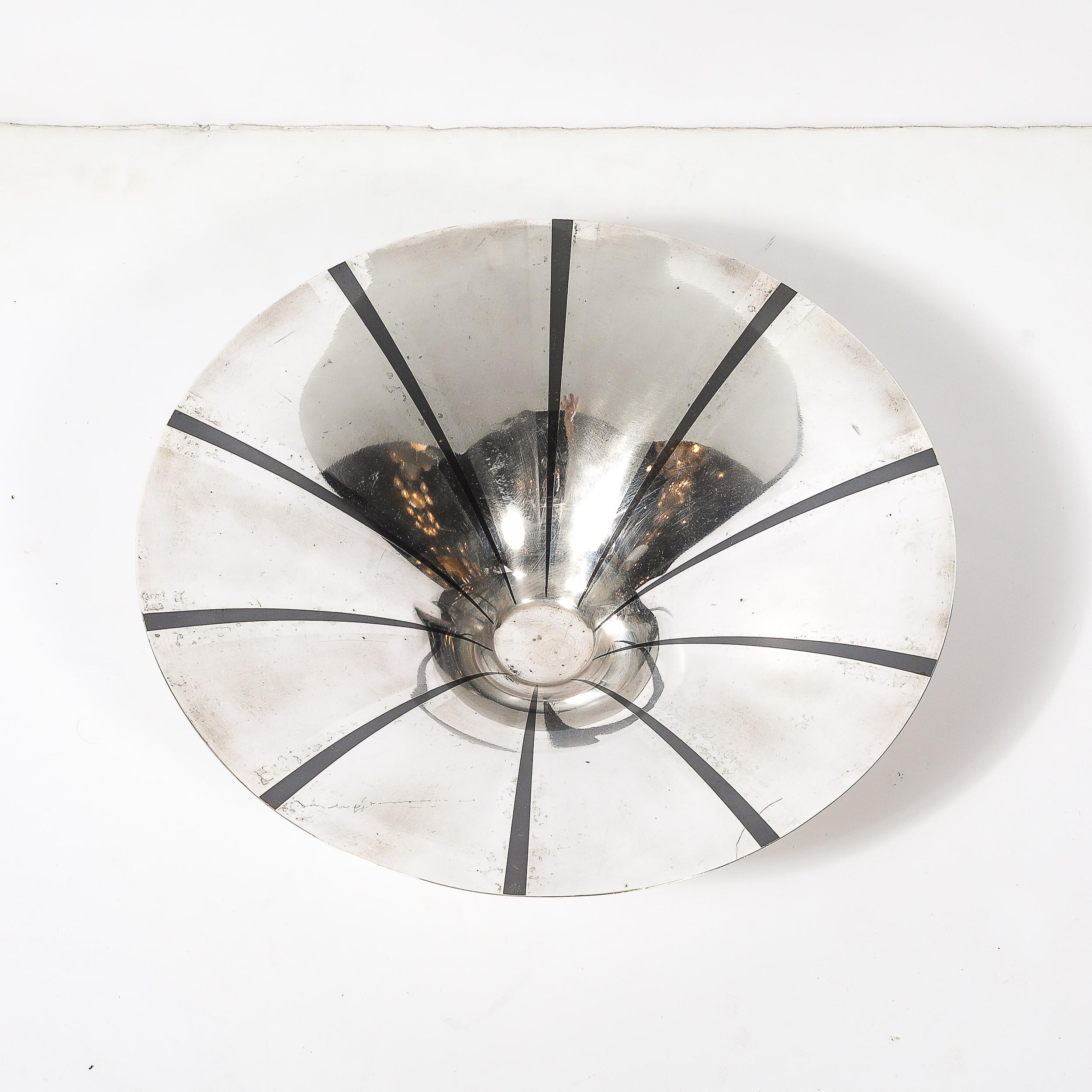 Art Deco WMF Ikora Textural Silver Plated Bowl W/ Jet Black Linear Detailing (bol en métal argenté texturé avec des détails linéaires en noir de jais) en vente 5