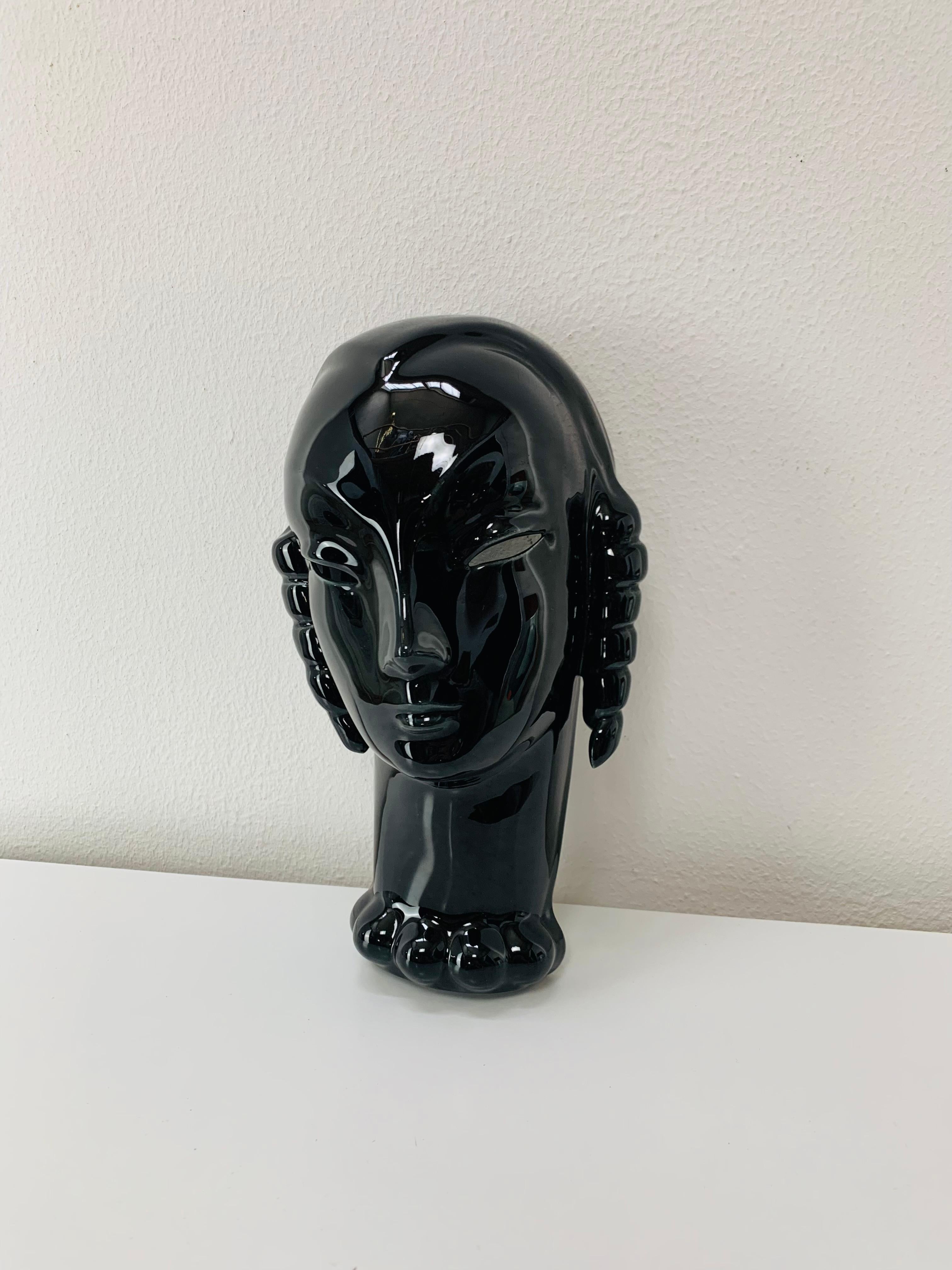 Figura di donna Art Déco in ceramica nera, di Eduard Hermanutz per Villeroy & Boch in vendita 4