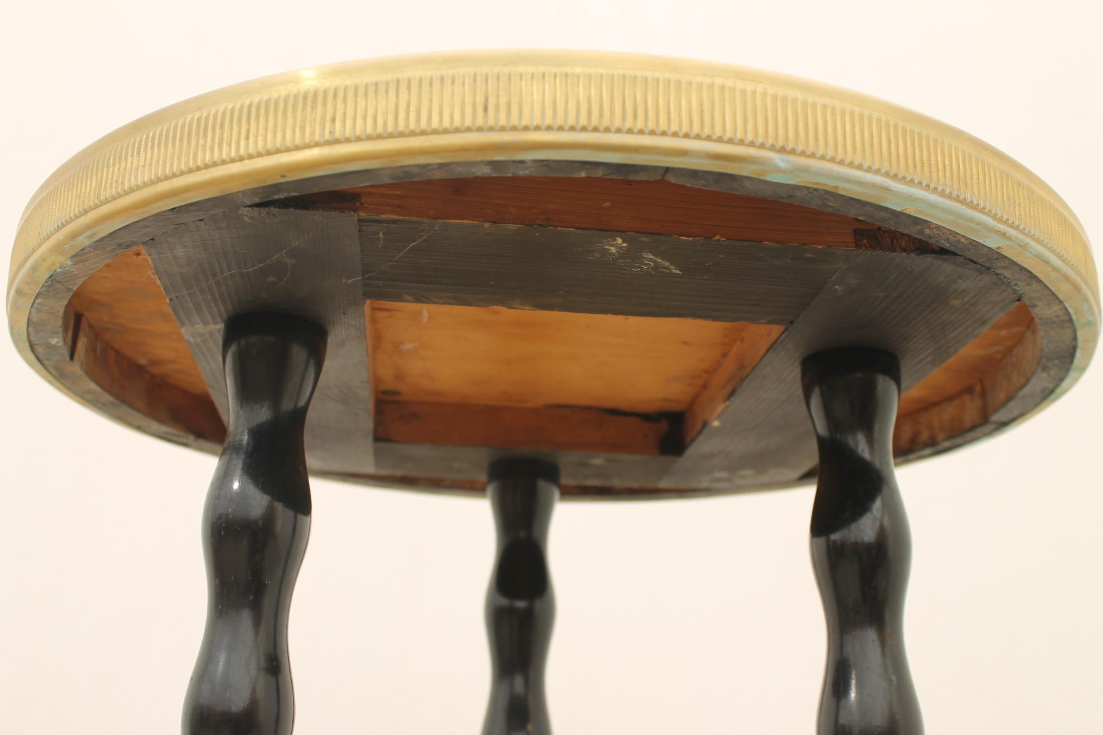 Art Deco Wood and Brass Round Side Table, Bohemia, 1930s For Sale 10