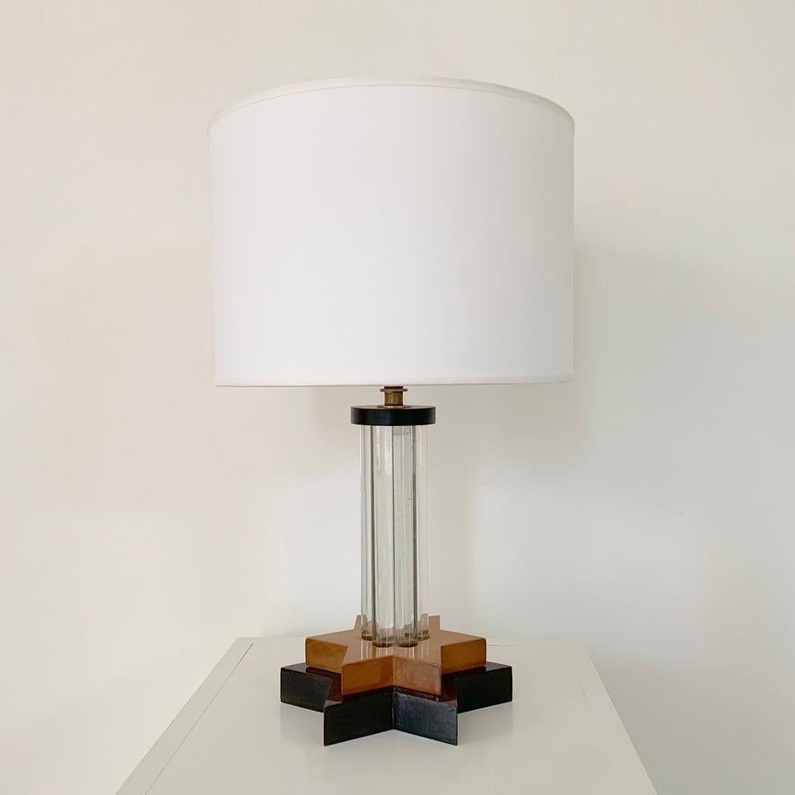 Lámpara de sobremesa Art Decó de madera y cristal, circa 1930, Francia. Francés en venta