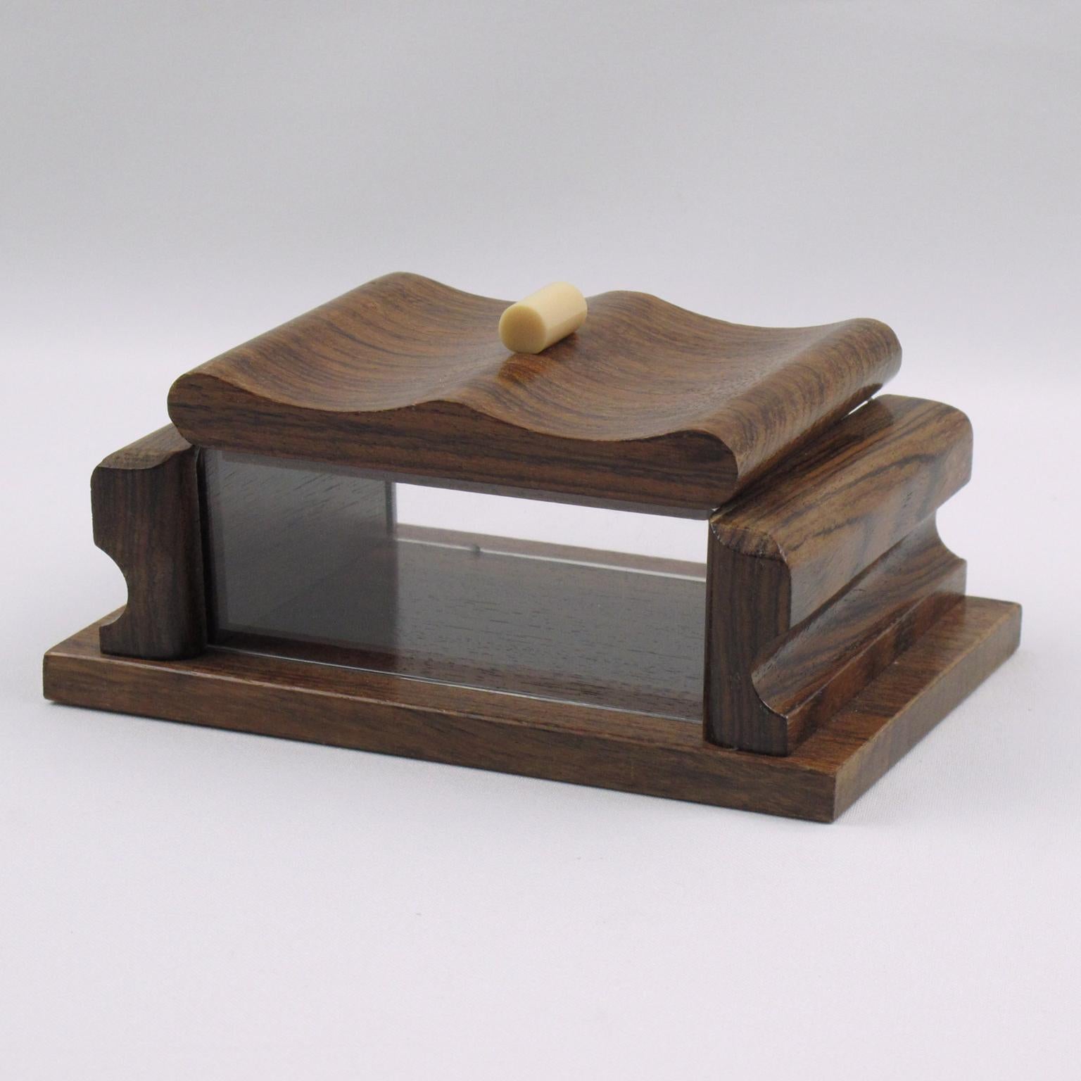Boîte Art déco en bois et lucite, années 1940 en vente 2