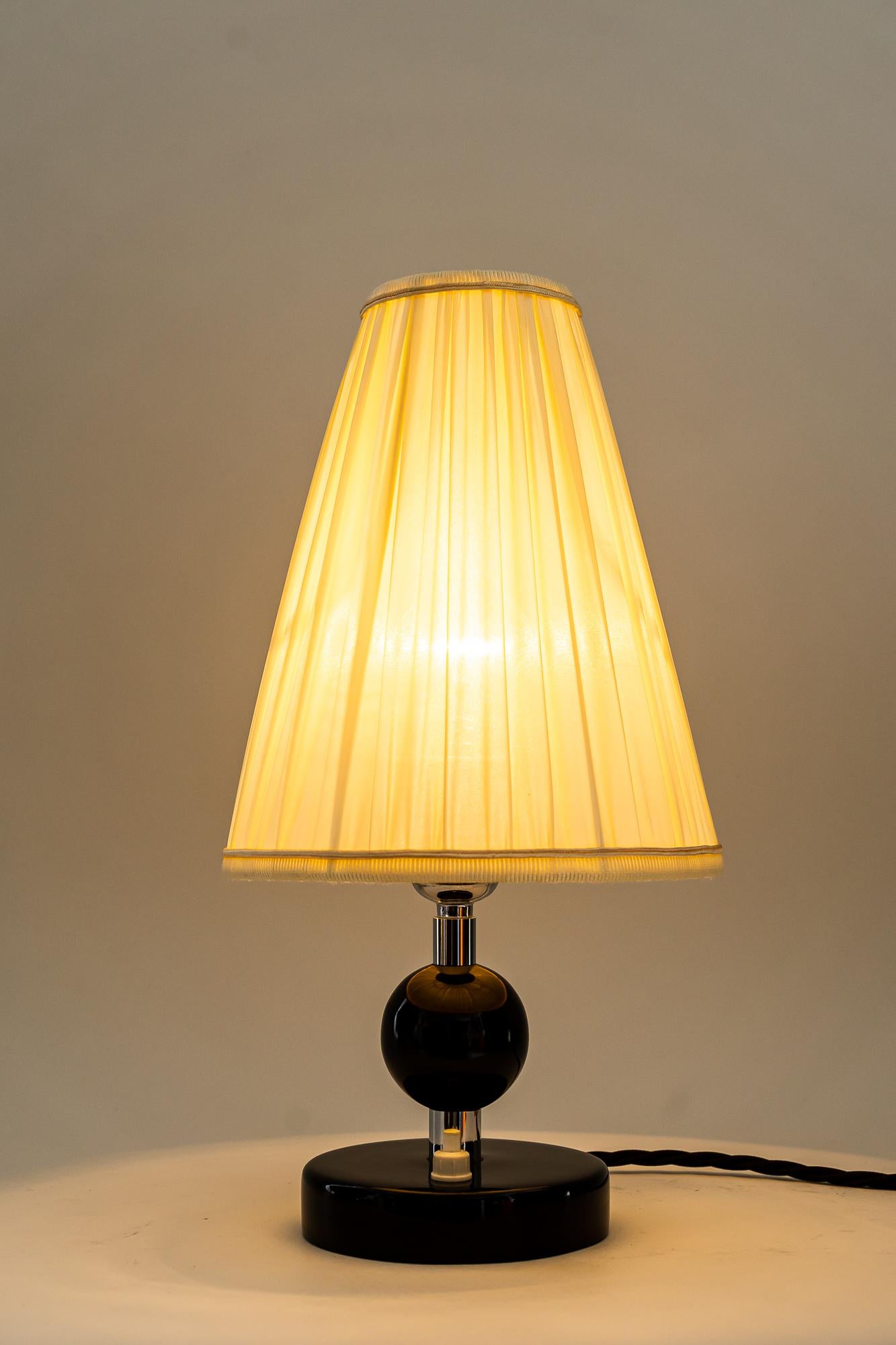 Art Deco Wood Base Table Lamp with Fabric Shades Around 1920s In Good Condition For Sale In Wien, AT