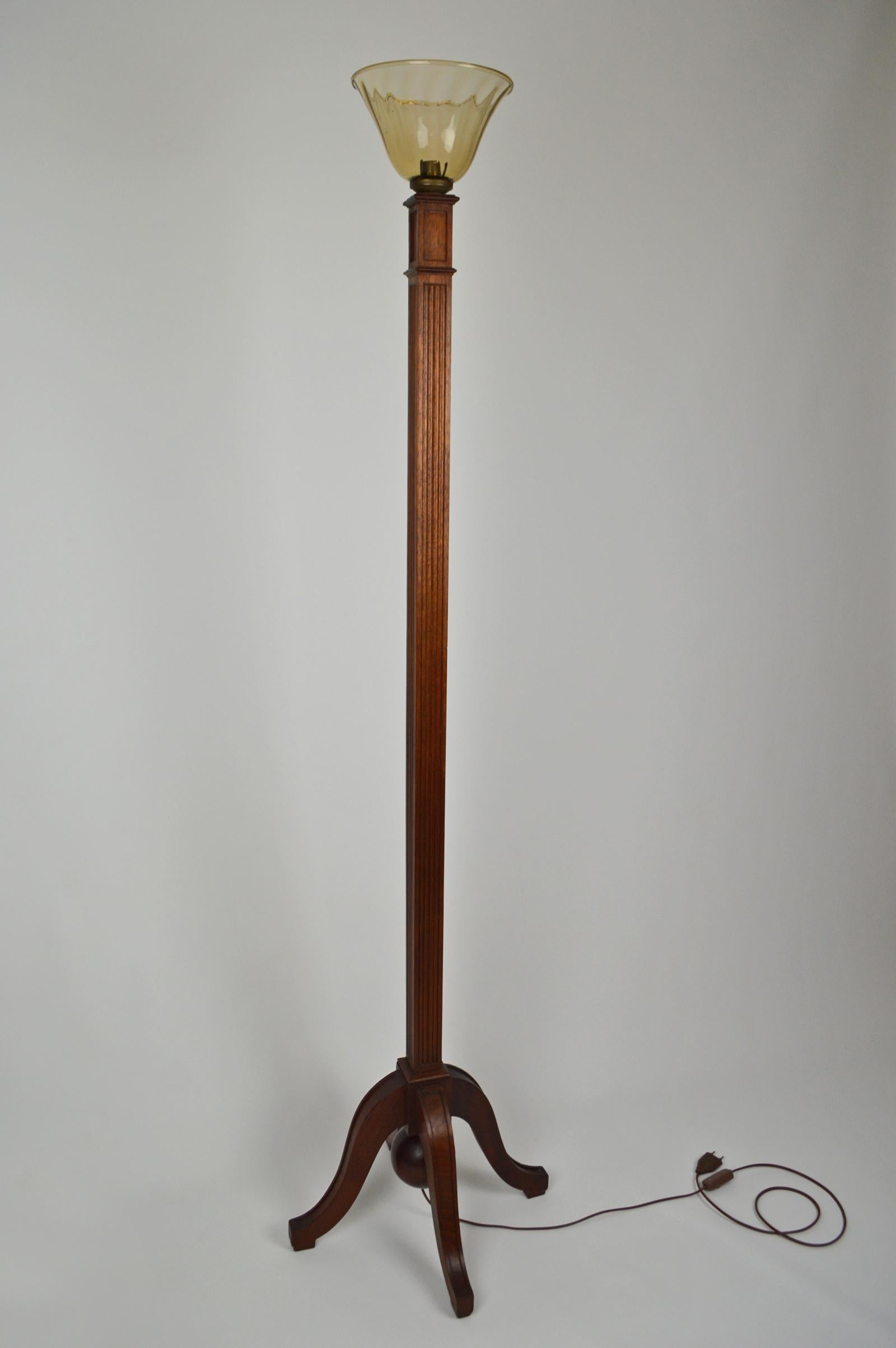 French Art Deco Wood Carved Torchiere Floor Lamp, France, circa 1930 For Sale