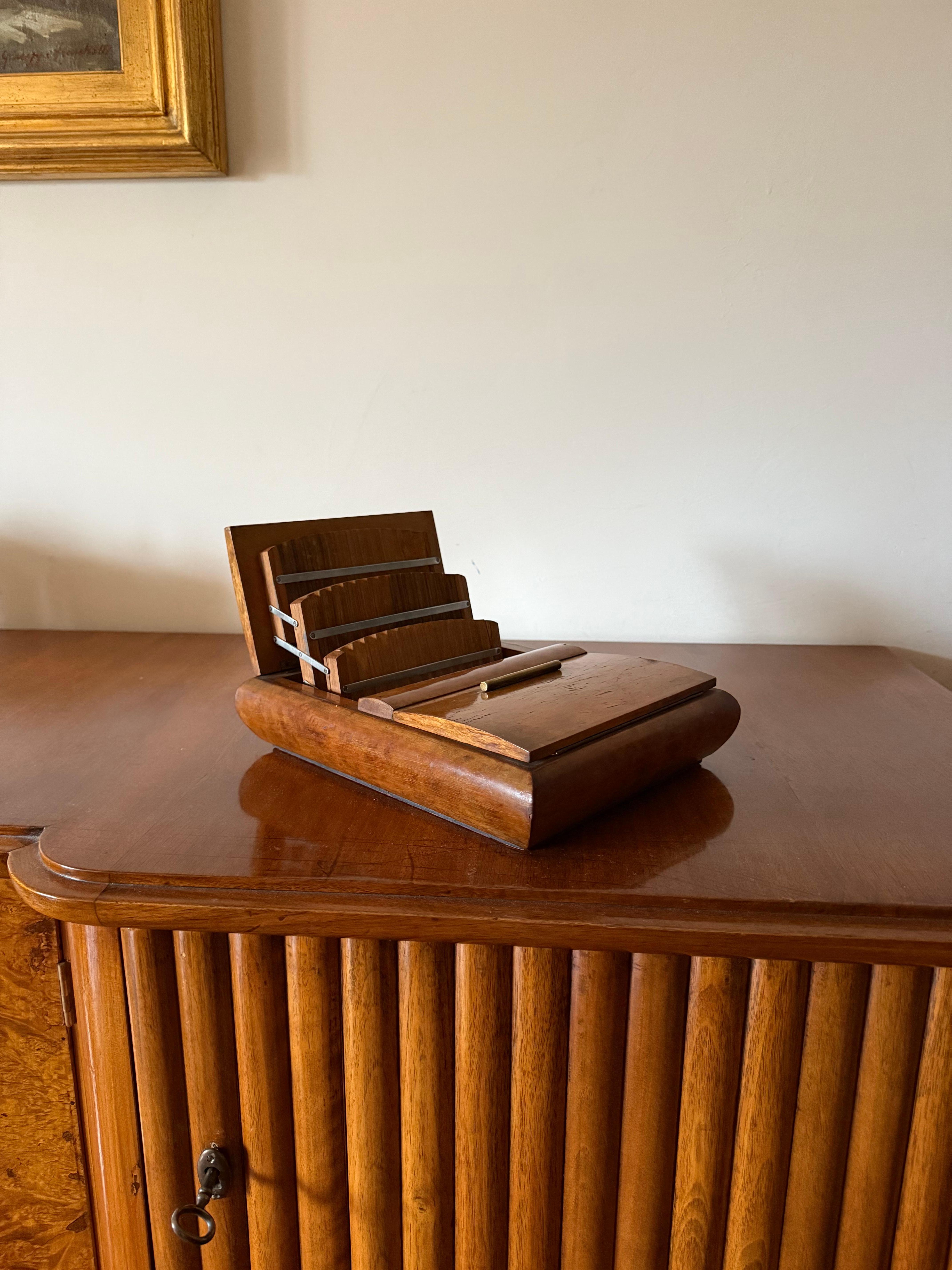 Art déco Boîte à cigarettes en bois Art Déco, Italie 1940 en vente