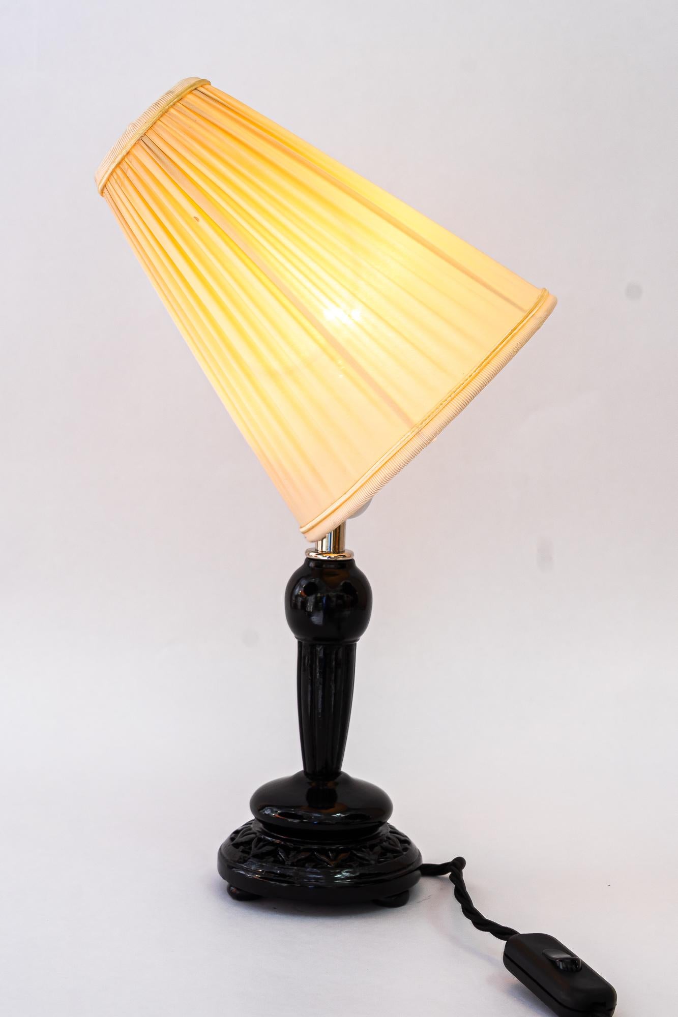 Lampe de table Art Déco et abat-jour en tissu vienne des années 1920 en vente 5