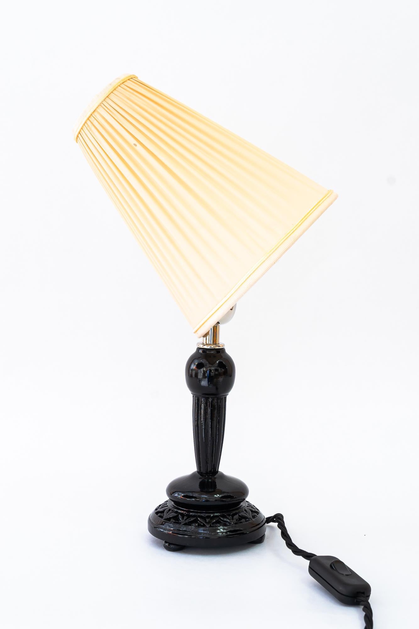 Début du 20ème siècle Lampe de table Art Déco et abat-jour en tissu vienne des années 1920 en vente