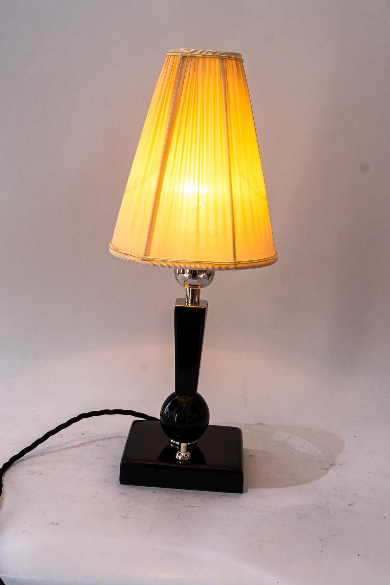 Art Deco Holz Tischlampe mit Stoffschirm Wien um 1920s im Angebot 3