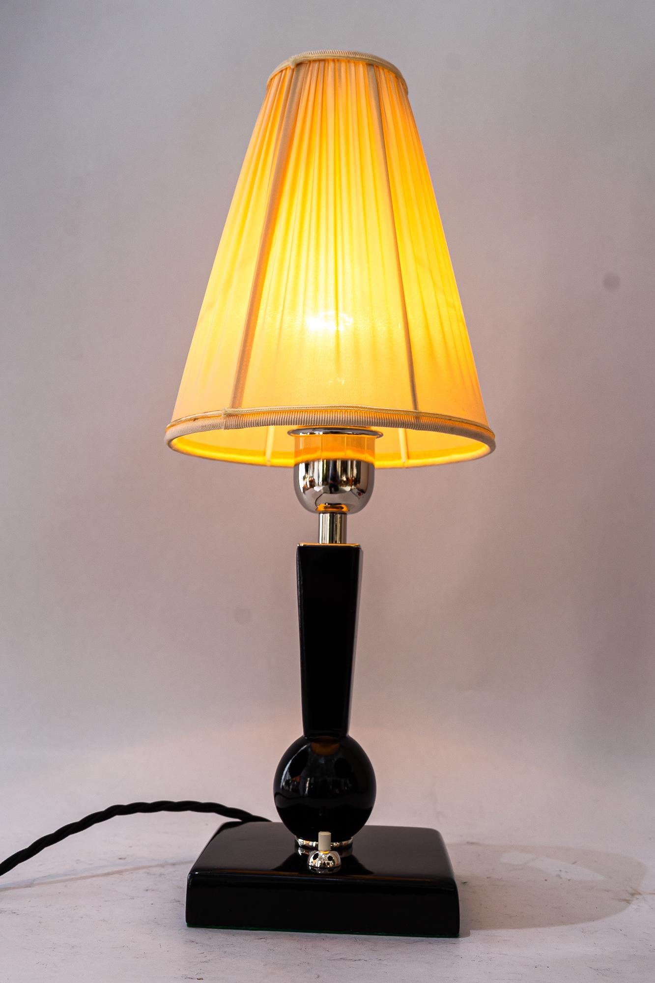 Art Deco Holz Tischlampe mit Stoffschirm Wien um 1920s im Angebot 6