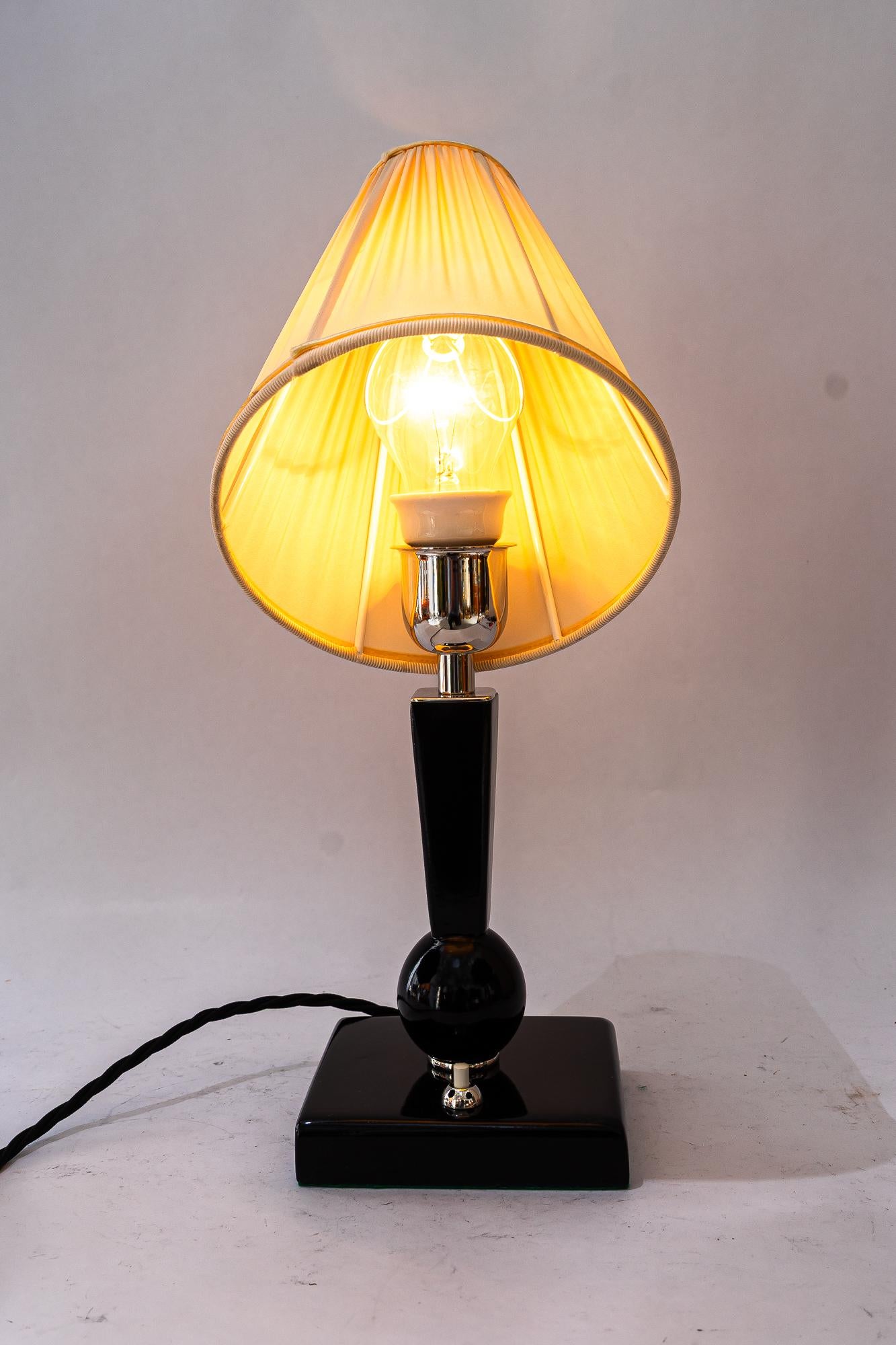 Art Deco Holz Tischlampe mit Stoffschirm Wien um 1920s im Angebot 7